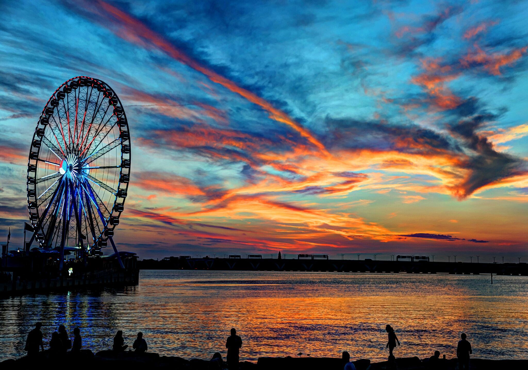 📷 Capture the beauty of National... - The Capital Wheel