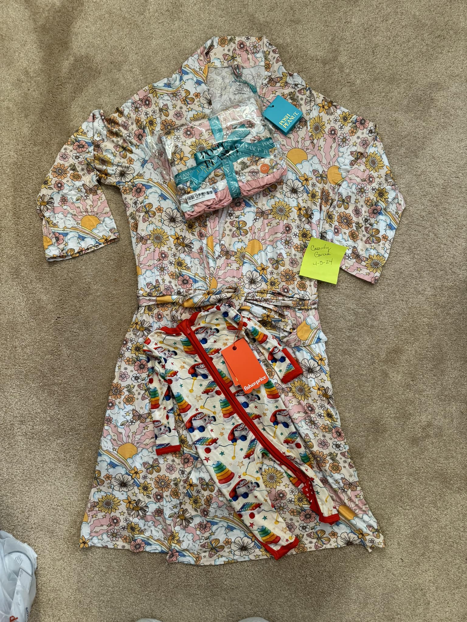 finders keepers ivory talisman dress Size small $20 Venmo FPPU SH 10:09 5G 76 google.com Rent the Runway X AEEEEELIN TI TTEEET П Visit > 4 (129) $20.00 USD* Brand: Bold ladder LUXURY GIFT