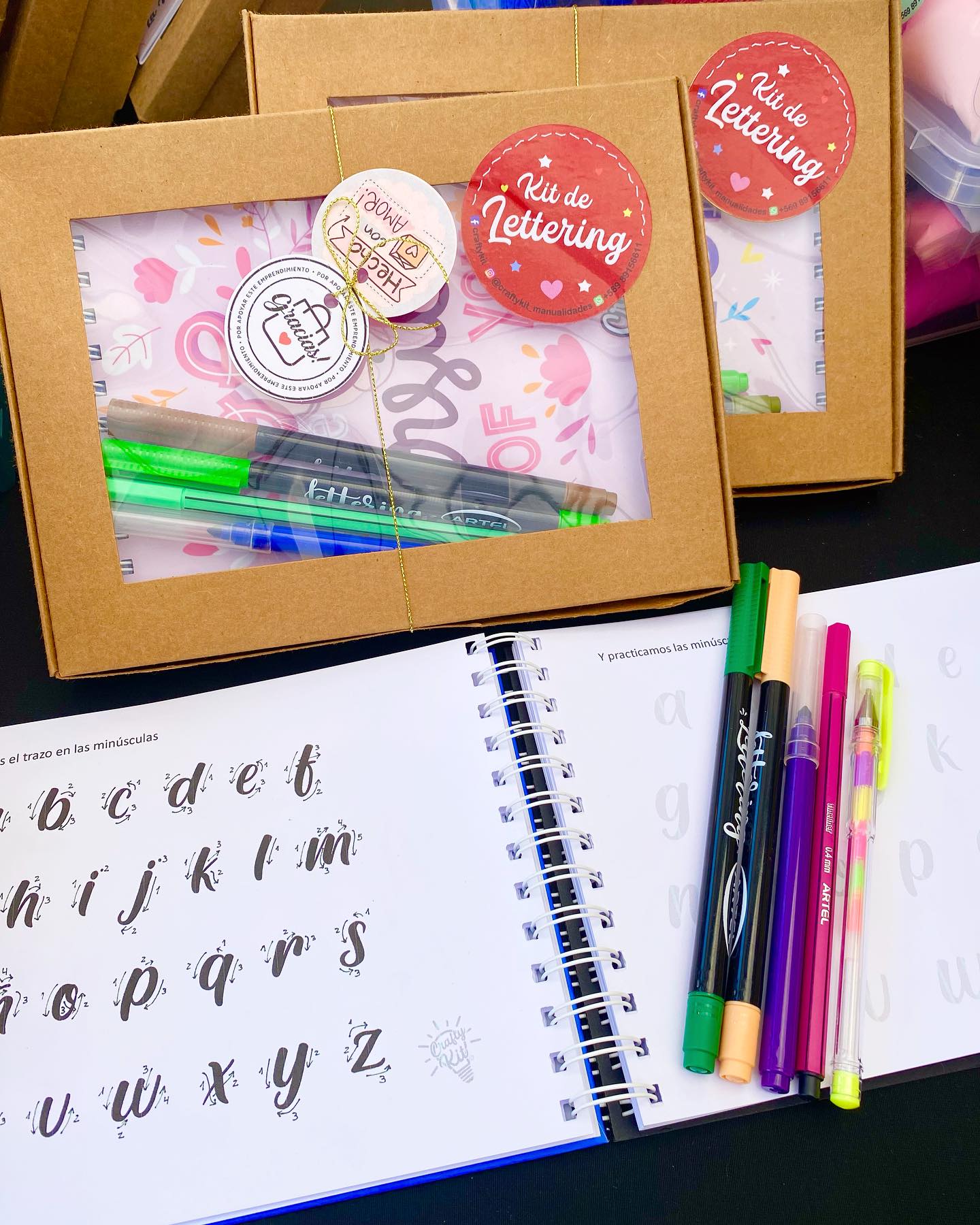 CraftyKit - 📒Conoces nuestro Mini Kit de Lettering ?? Con...