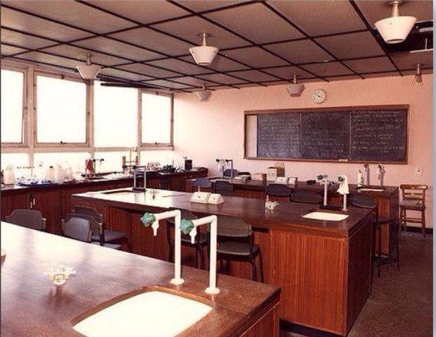 Our old science classroom - I Grew Up In The 70s & 80s