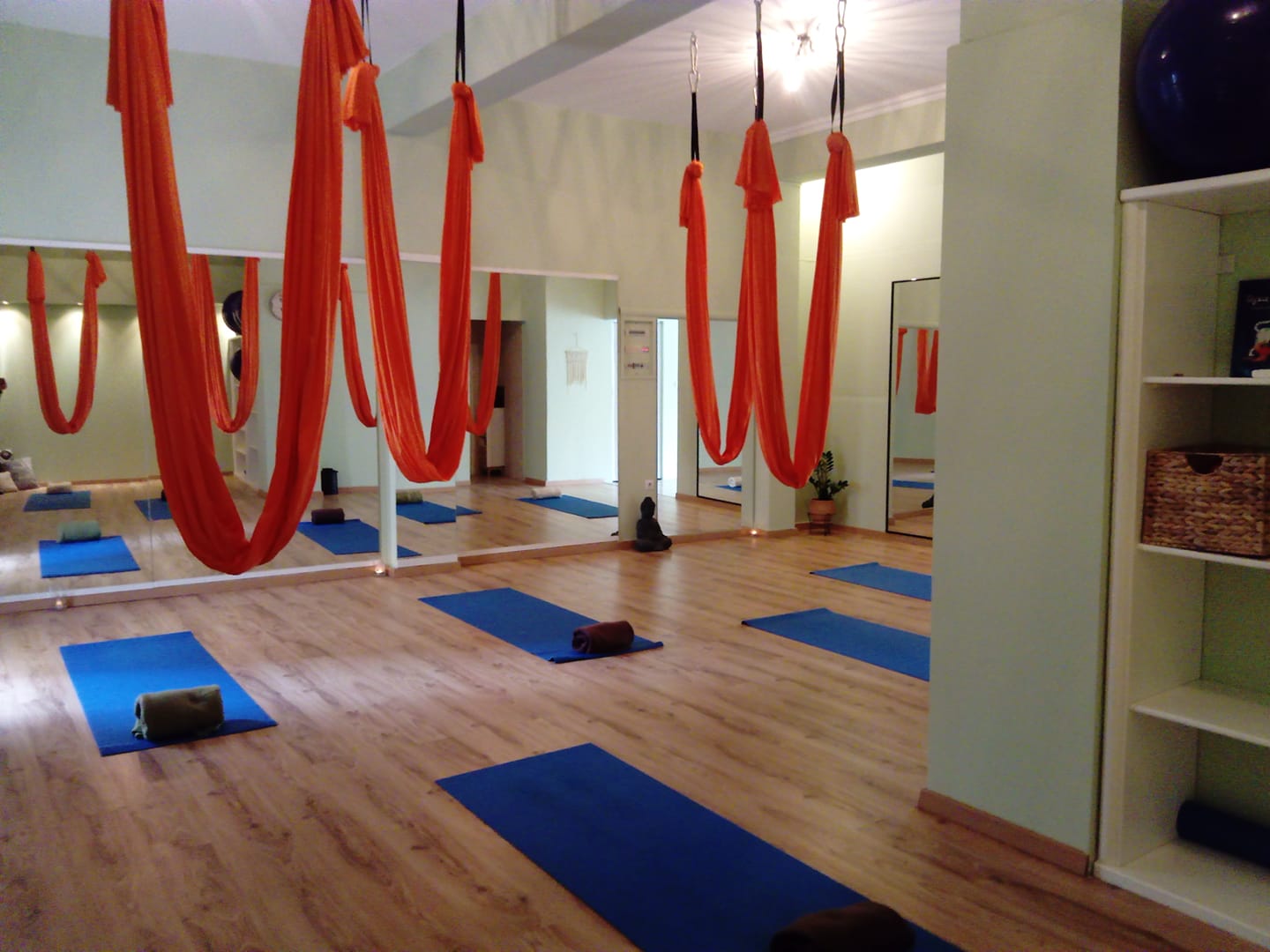 Curated visual reference: Gallery Detail: Urban Yoga Studio