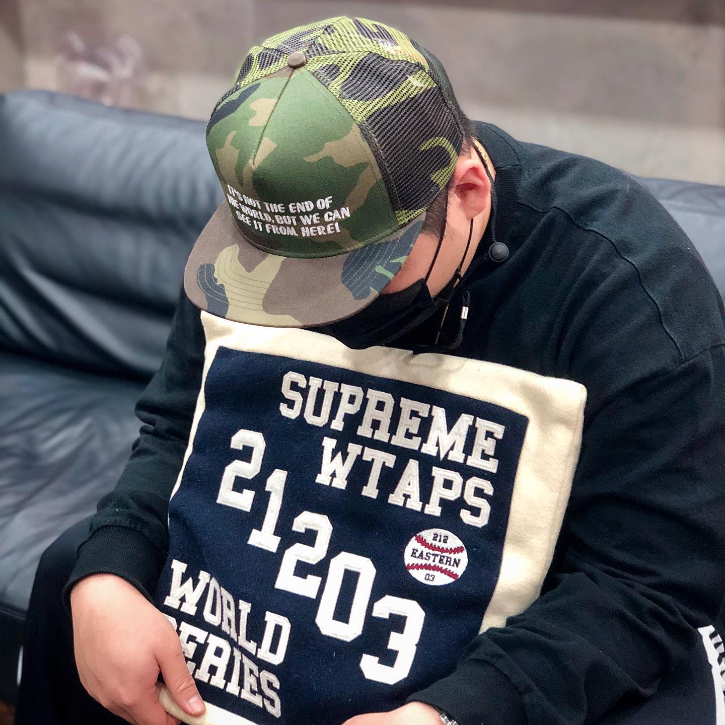 FREE VOLT⚡️ . . Supreme 19FW End of the World Mesh Back 5-Panel 