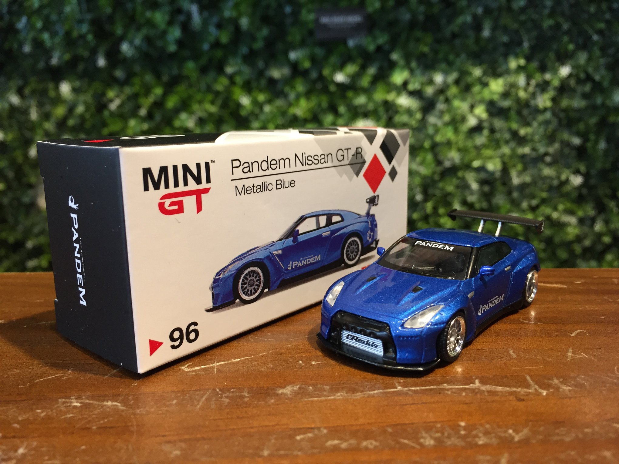 MiniGT 新到貨New arrivals! 1/64 LB-Works Nissan GT-R R35 Type2