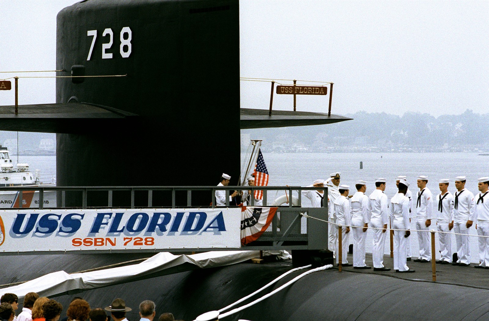 USS FLORIKAN (ASR9) circa 1982