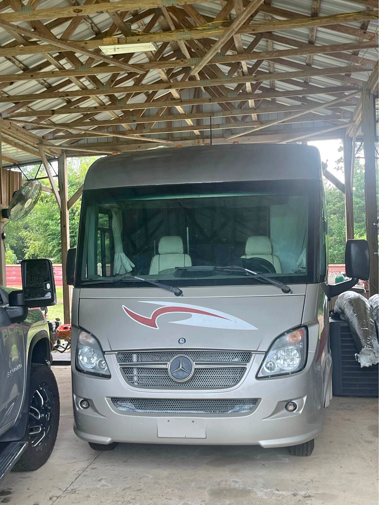 2013 Mercedes-Benz winnebago reyo 25q 2 slides - Commercial Vehicles ...