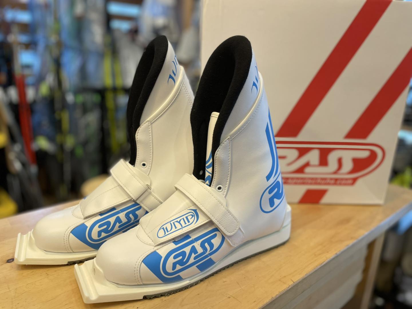 RASS スキージャンプブーツ RASSのジャンプブーツが入荷しました