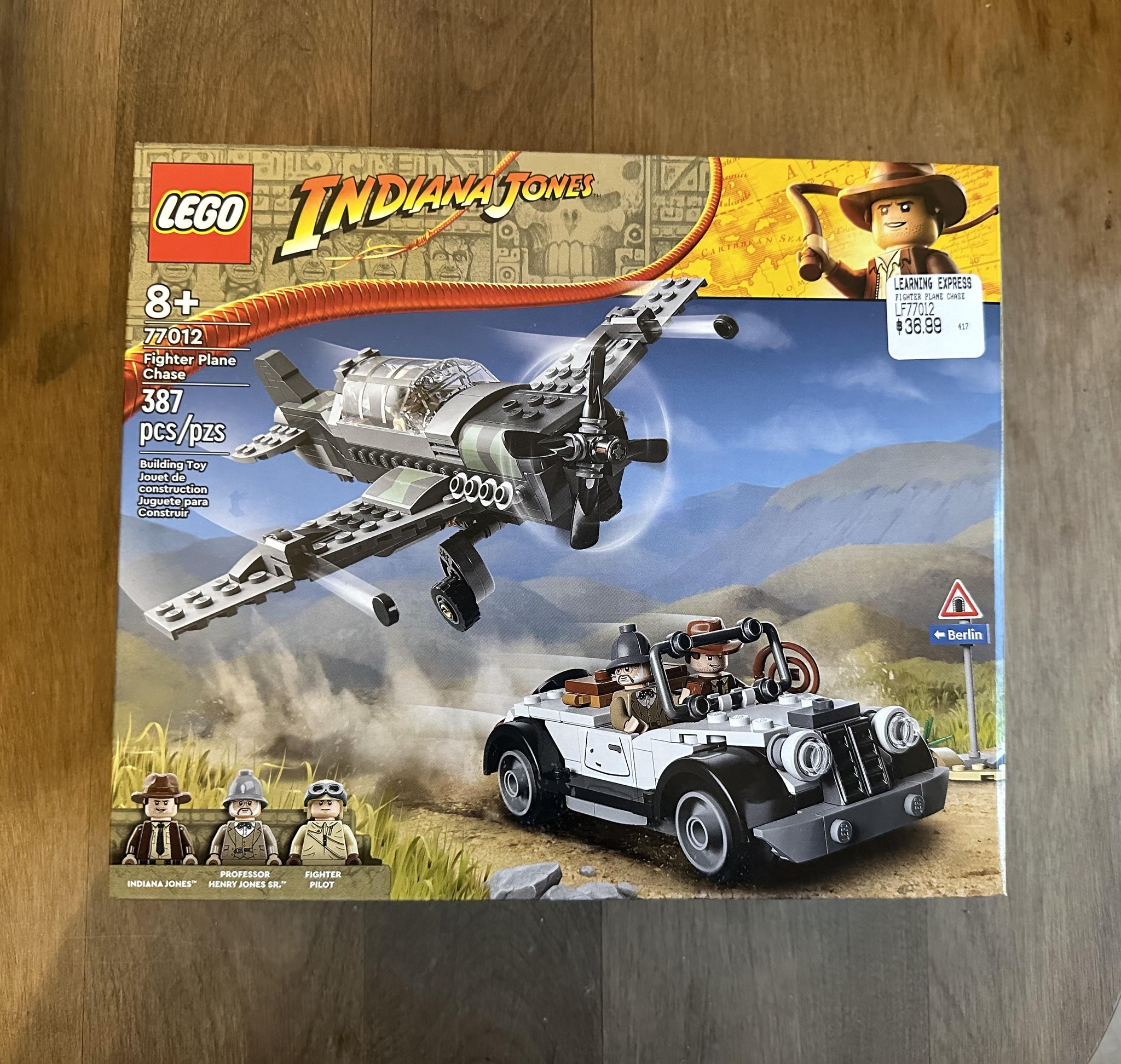 ユウ I discovered Lego Indiana Jones 2's level editor as a kid