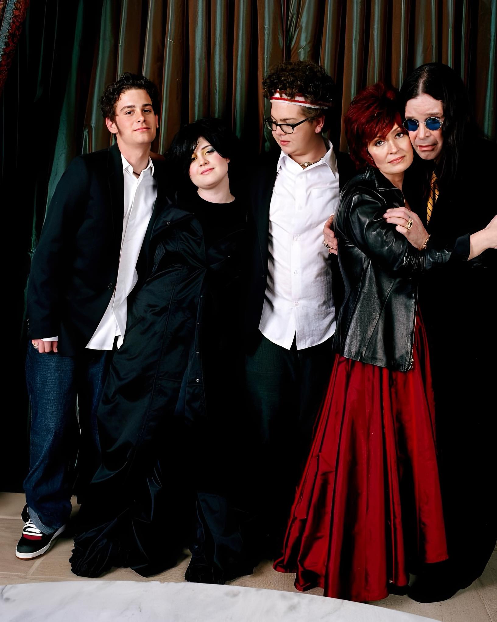 Rock - 🖤🎸 The Osbournes — a family that rocks together, laughs together ...