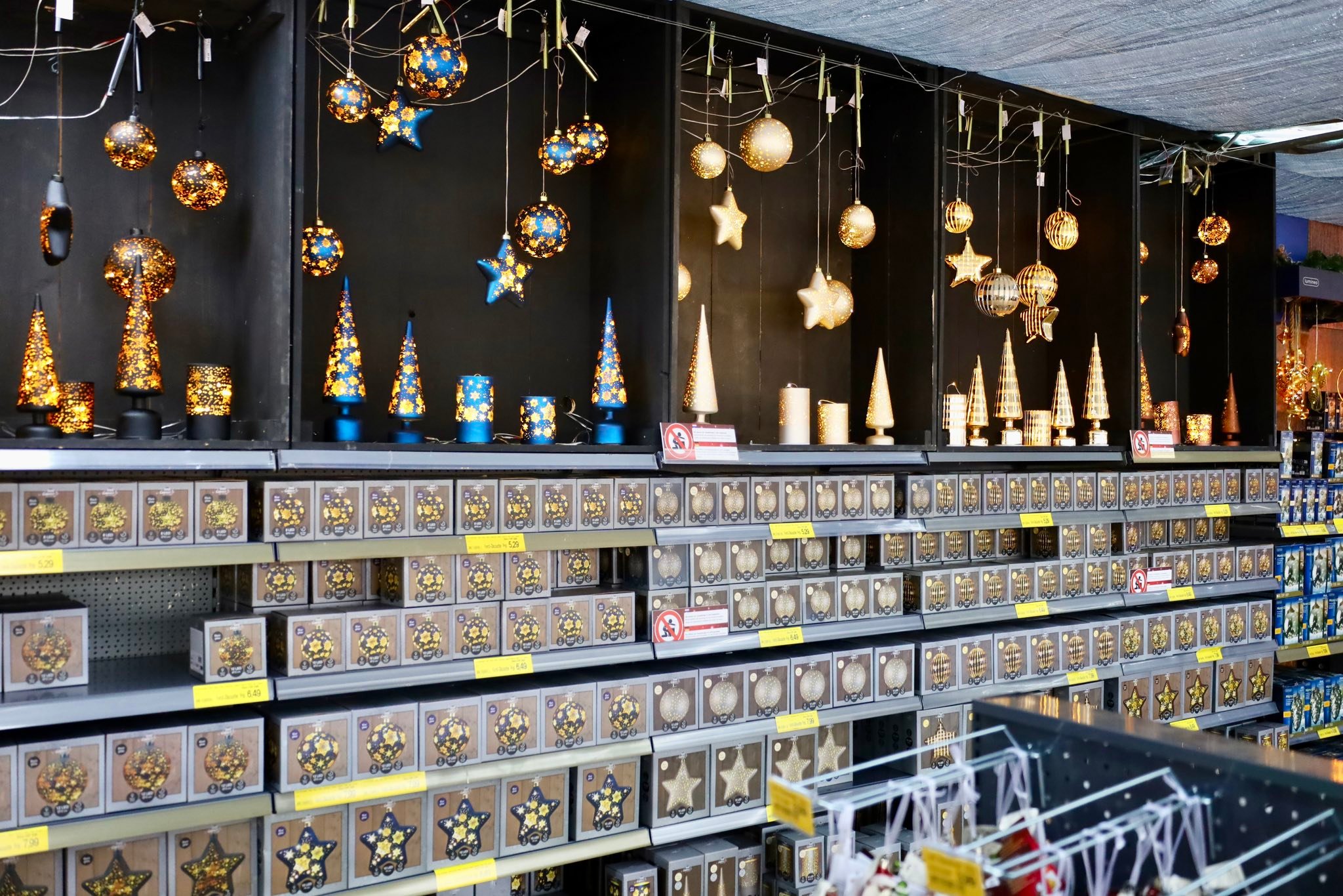 kerstdiscounter-kerstdiscounter-added-a-new-photo