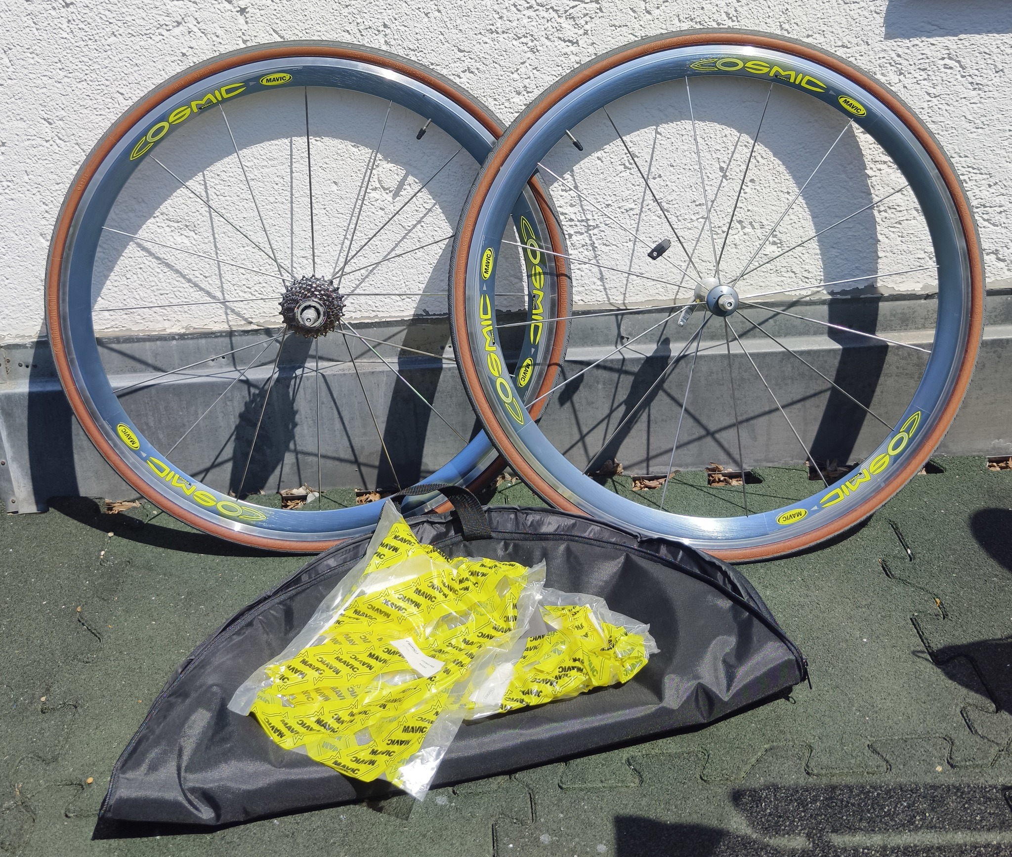Roues MAVIC MA40 Avec Moyeux Mavic 500 Pour 6 Vitesses - État Quasi Neuf Pour Vélo De Route