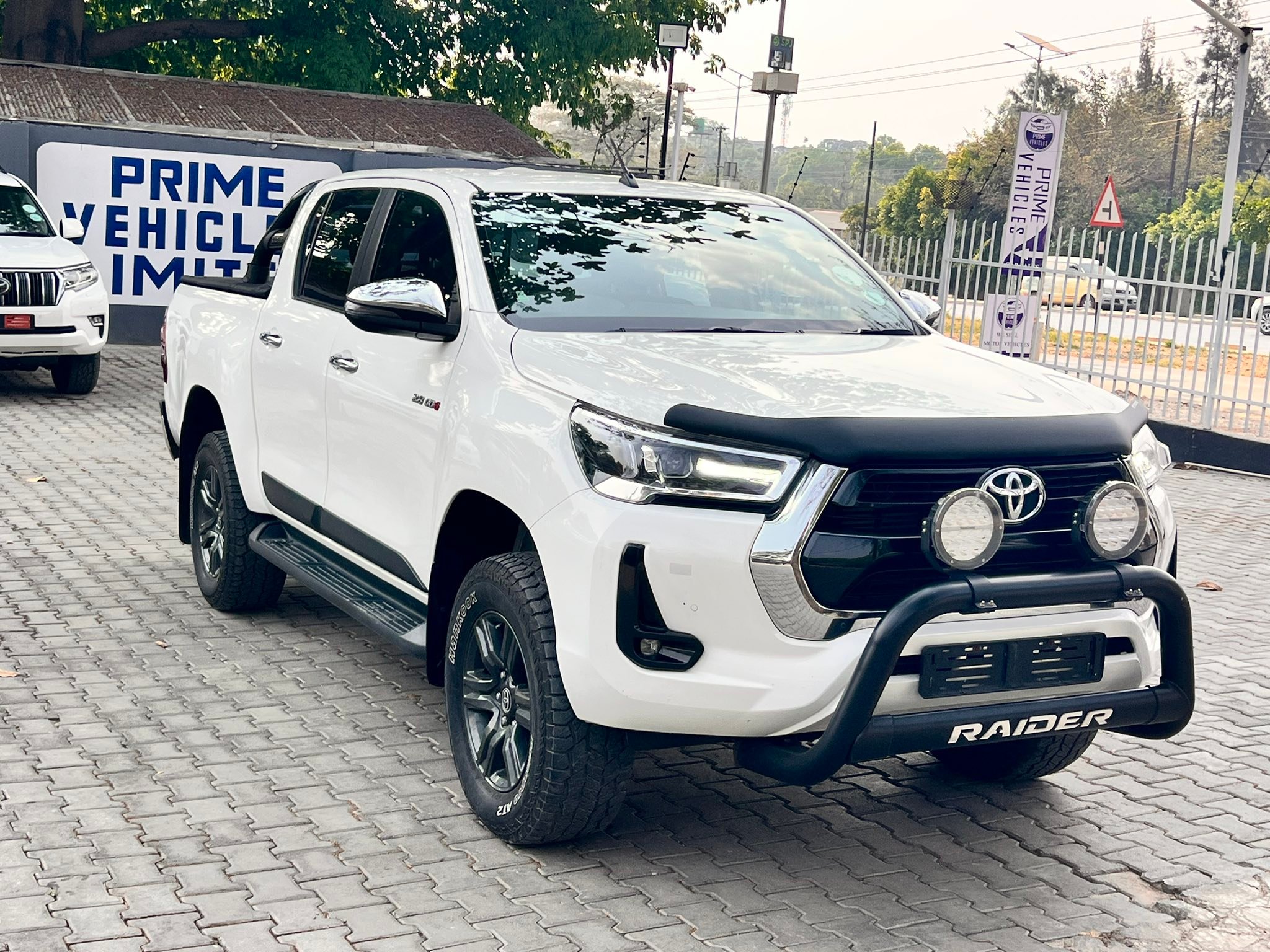 XILUX / XILUX Ⅰ 🔥 2021 Toyota Hilux Raider – $39,000 🔥 Tough. Reliable. Ready to