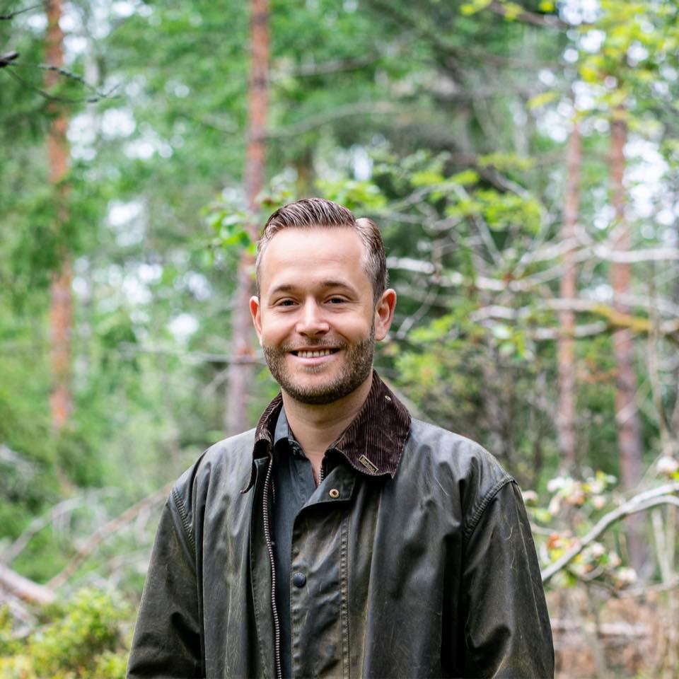 Nackamoderaterna - NU SÄLJER VI BOSTADSRÄTTERNA För att klara av att ta ...