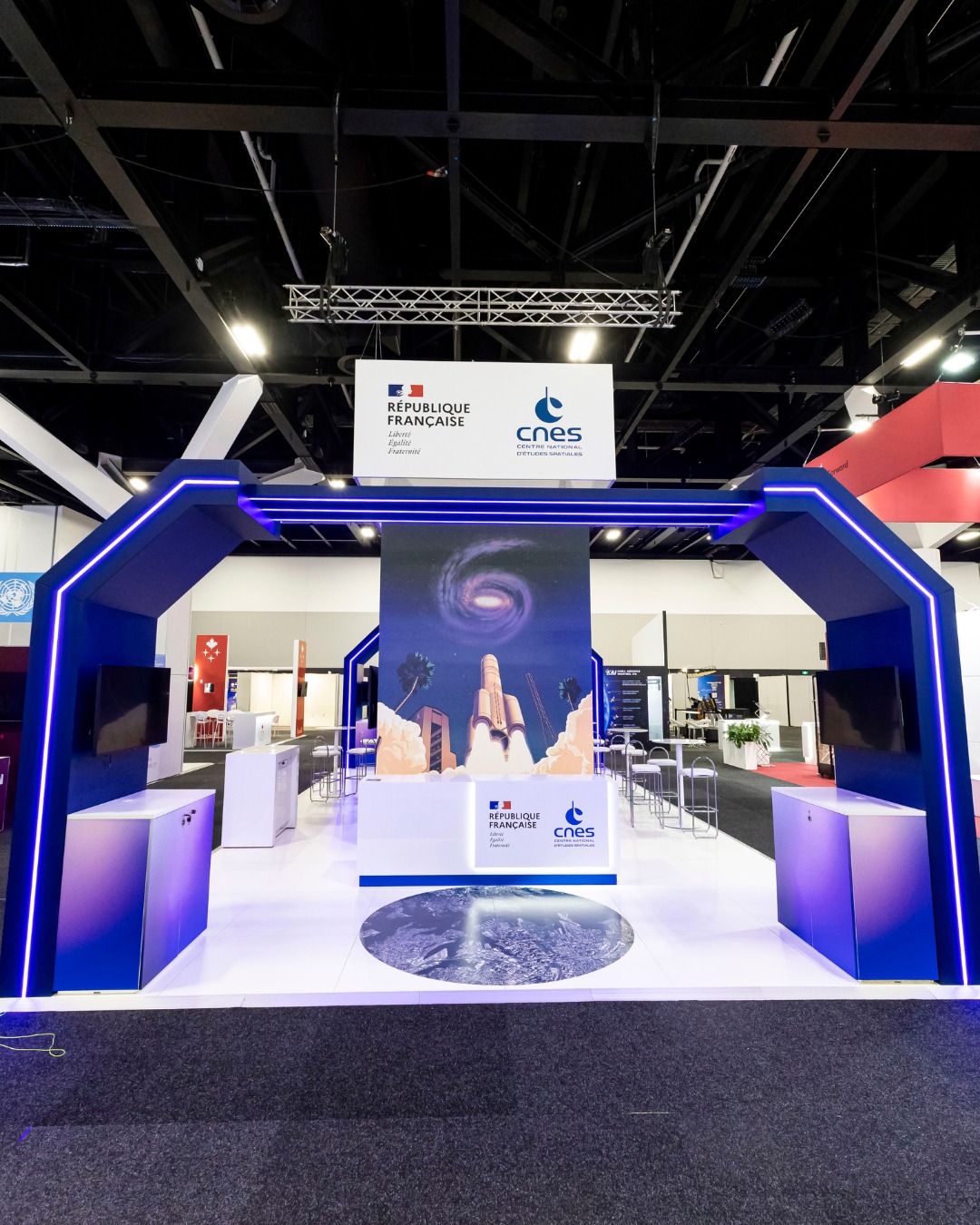 DisplayWise - 💜 The future of Genifique Ultimate. In... | Facebook