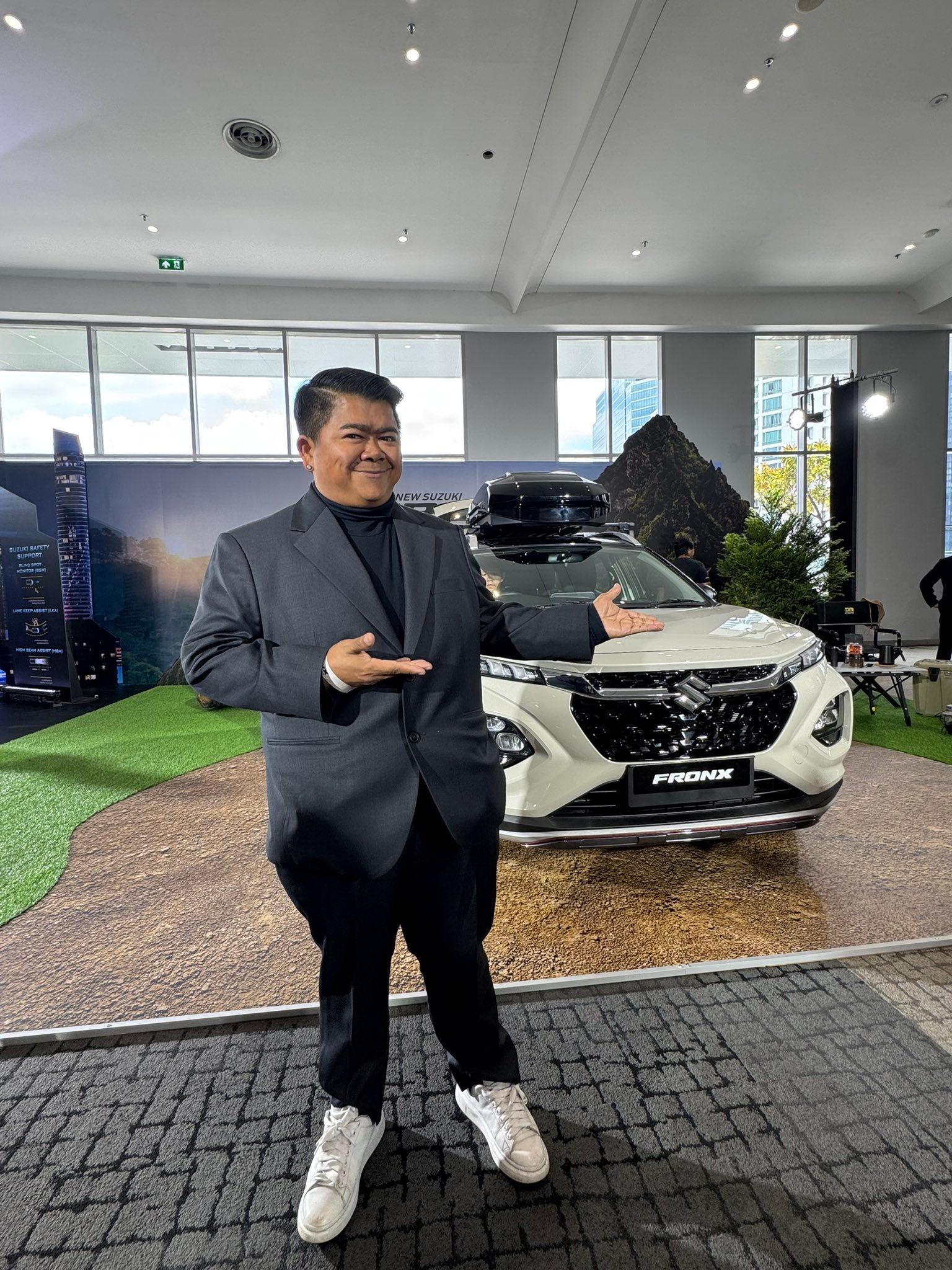 Kootee Aramboy - เปิดตัว all new suzuki fronx Suzuki Motor... | Facebook