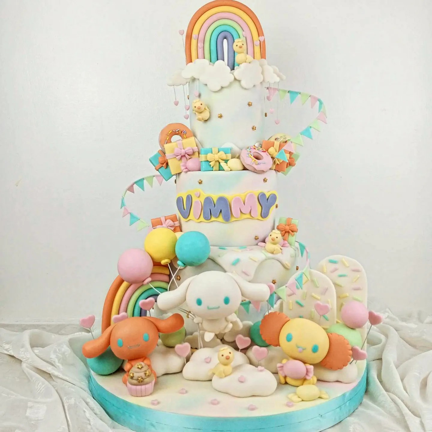 Overflowing Sanrio!!! Been so happy... - Sugarplum Pastries