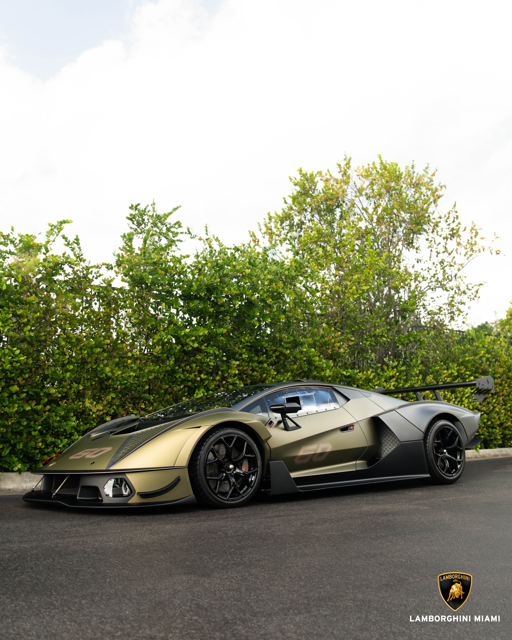 This is the track-only Lamborghini Essenza SCV12, featuring a