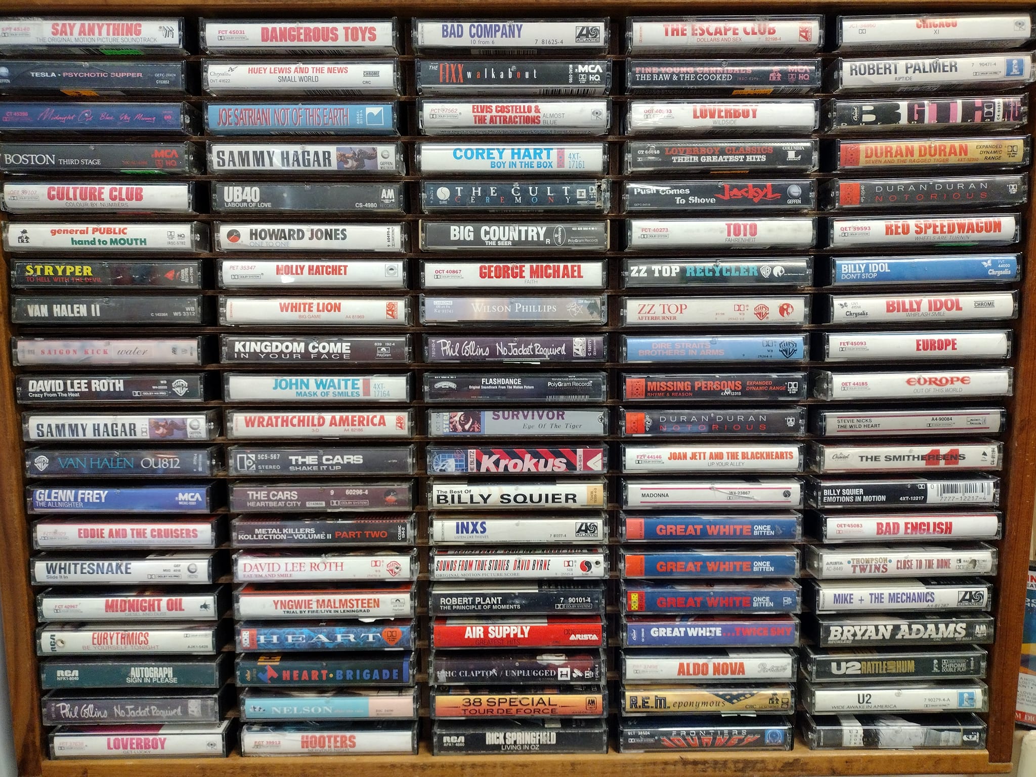 In the Groove Records in Jefferson City: Vinyl, CDs, and Stereo