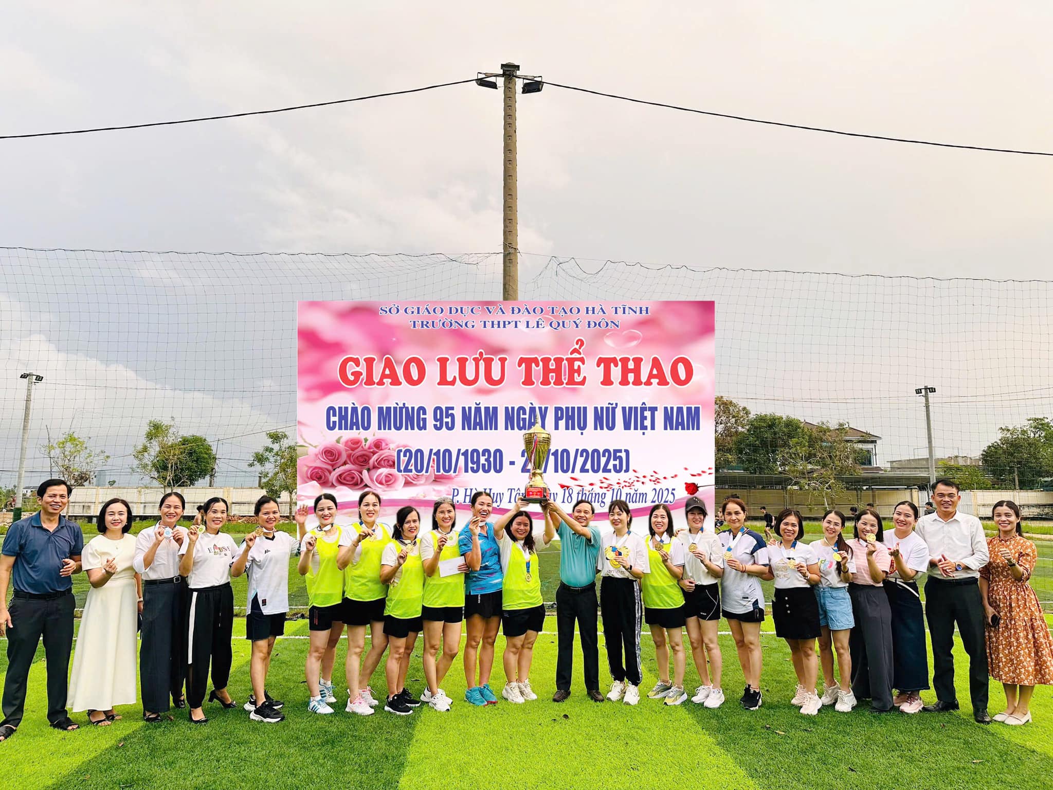 THPT Lê Quý Đôn Hà Tĩnh added a... - THPT Lê Quý Đôn Hà Tĩnh