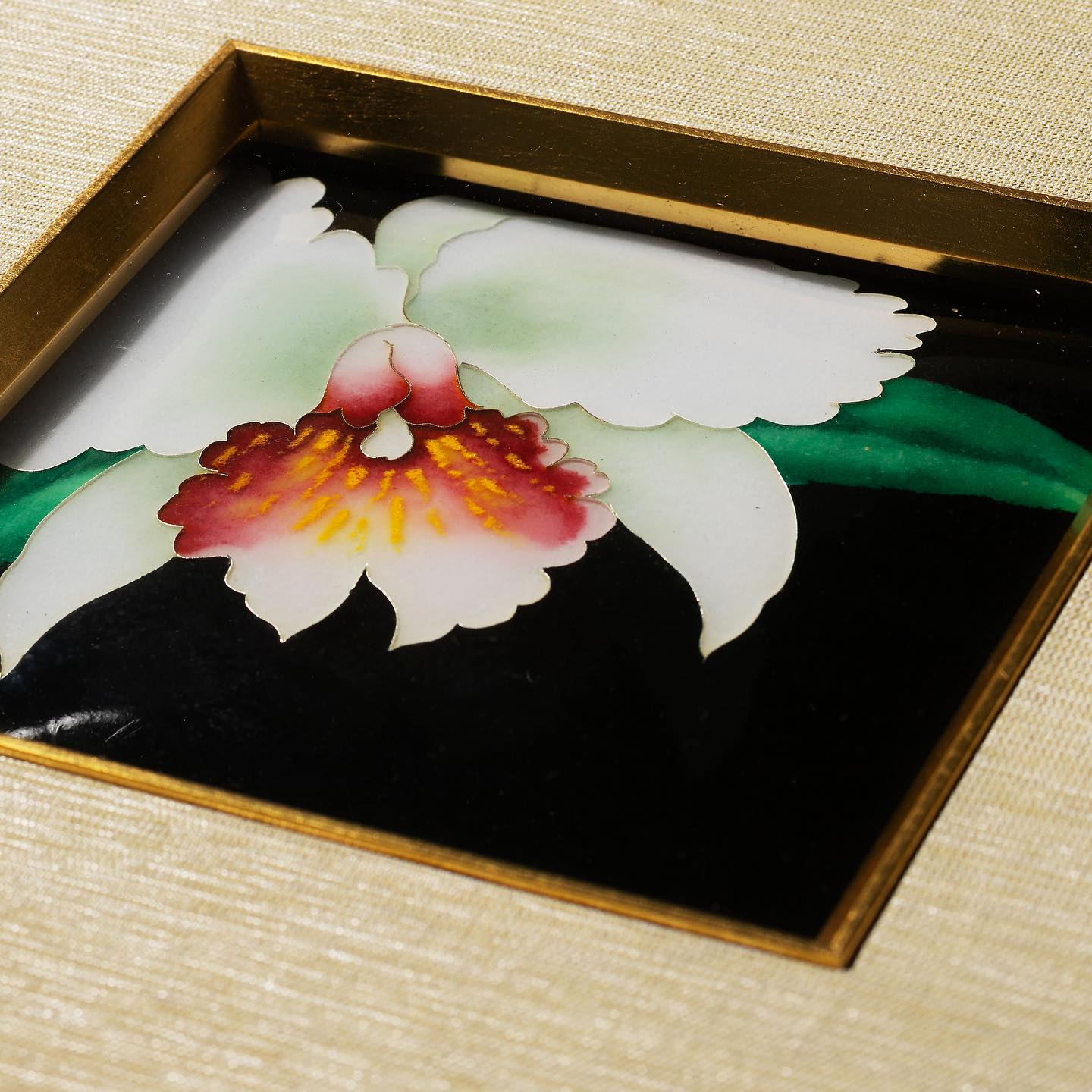 七宝焼　額絵　カトレア　未使用　箱あり 株）太田七宝 - カトレア 七宝焼額 華麗で格調高いカトレアの花の七宝