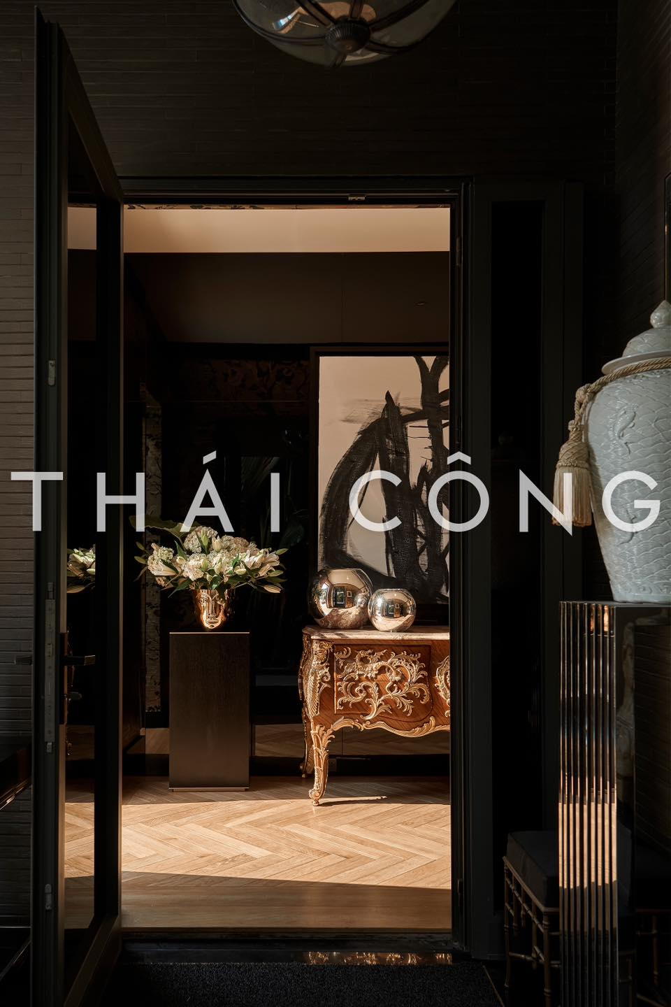 The entrance to the villa was... - THÁI CÔNG INTERIOR DESIGN