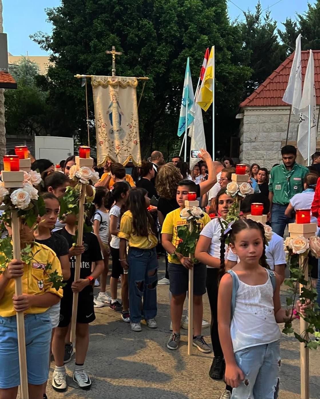 ‫16.6.2022 خميس الجسد⚜️🕯 مسيرة... - Scouts Maronites Rachiine | Facebook‬