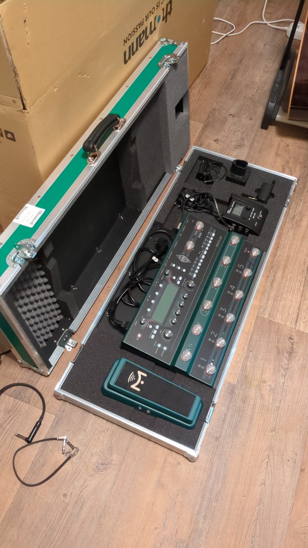KEMPER STAGE Mission engineering ペダル付き Mission Engineering Expression Pedal Compatibility with Kemper