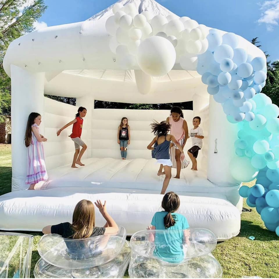 Happy #ThrowbackThursday We wanted... - Diamond Inflatables | Facebook