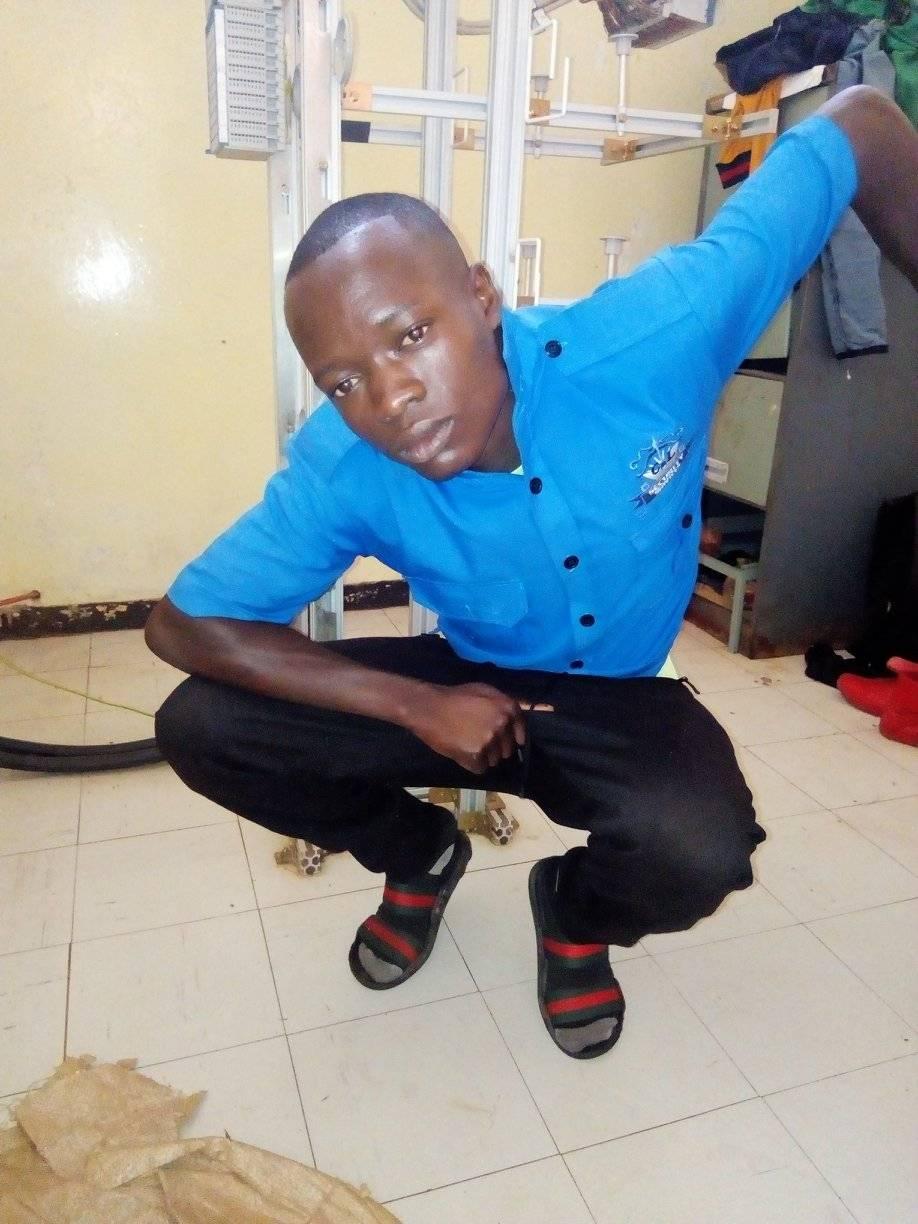 Lunda star Meeks music