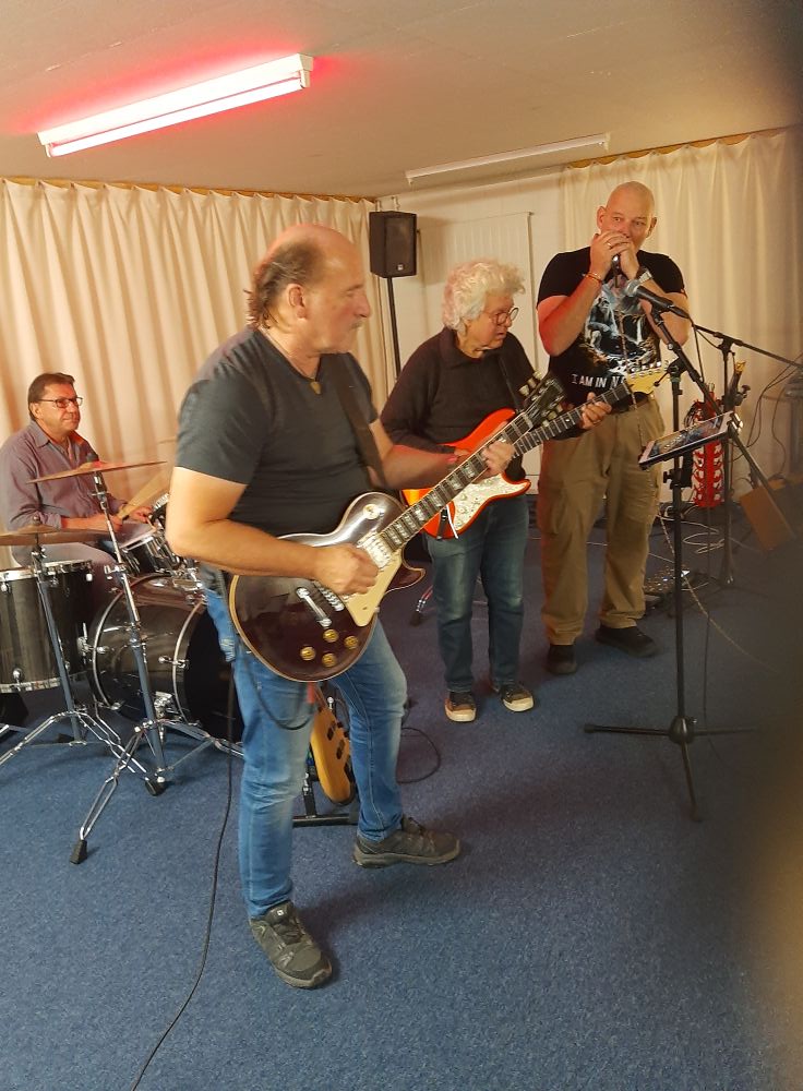Ready To Roll Band