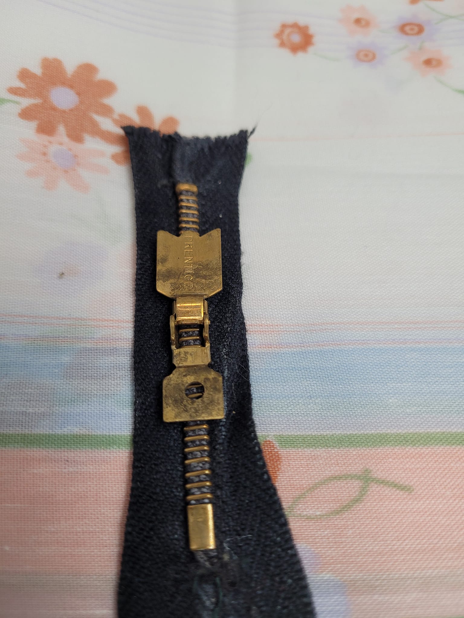 Dose any one know anything about a zipper like this one?