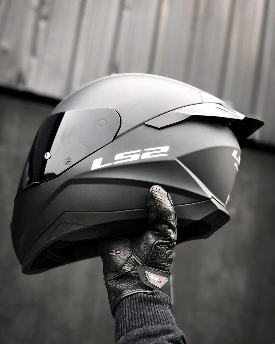 Revzila Autos - ⏩LS2 FF802 Flash Solid Matt Black😎 The LS2... | Facebook