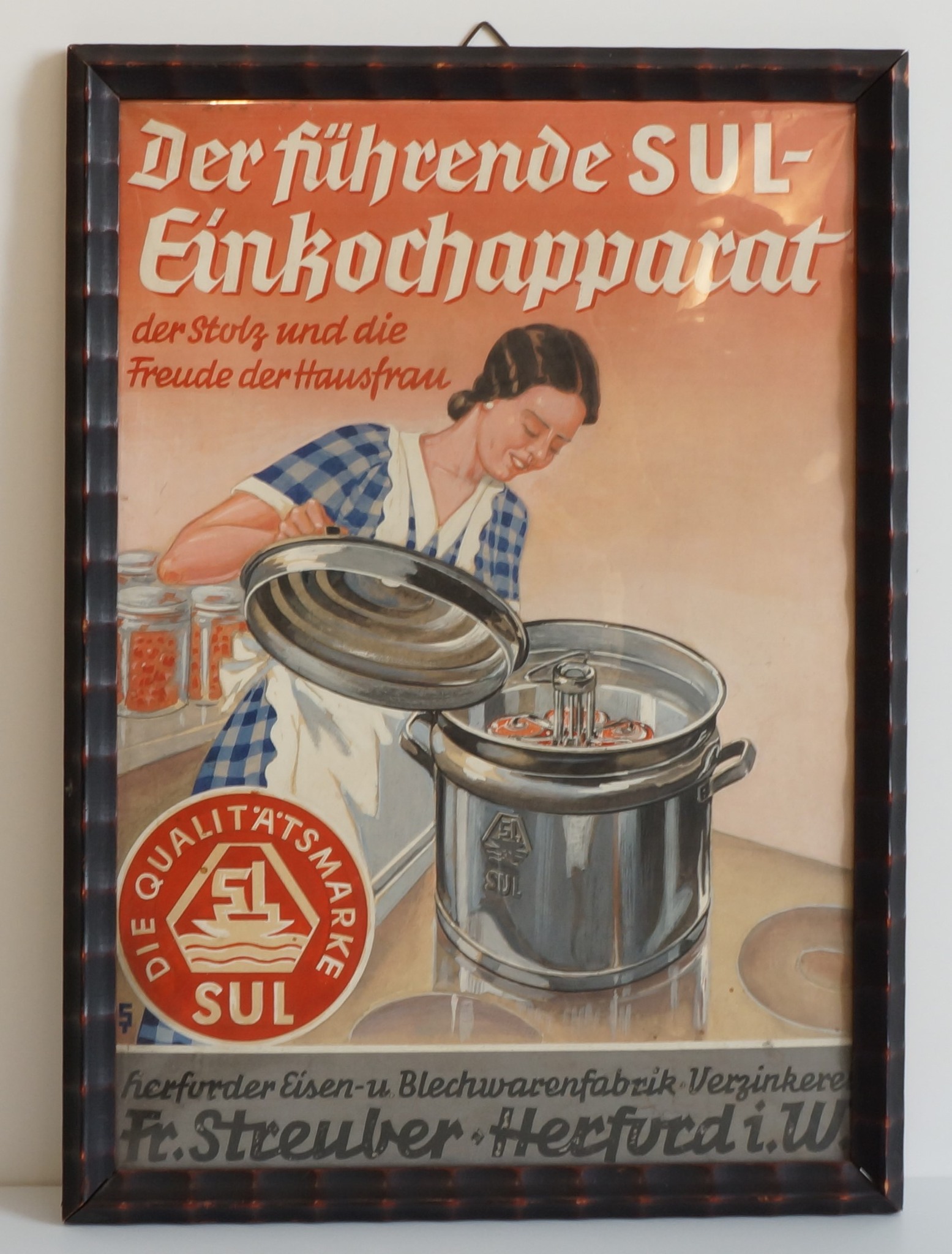 Im Spätsommer und im Herbst ist die Zeit der #Obsternte. Zum #Depotdienstag wird deswegen heute der Entwurf eines Werbeplakats für den „Sul- Einkochapparat“ präsentiert. In Auftrag gegeben wurde er von der „Herforder Eisen