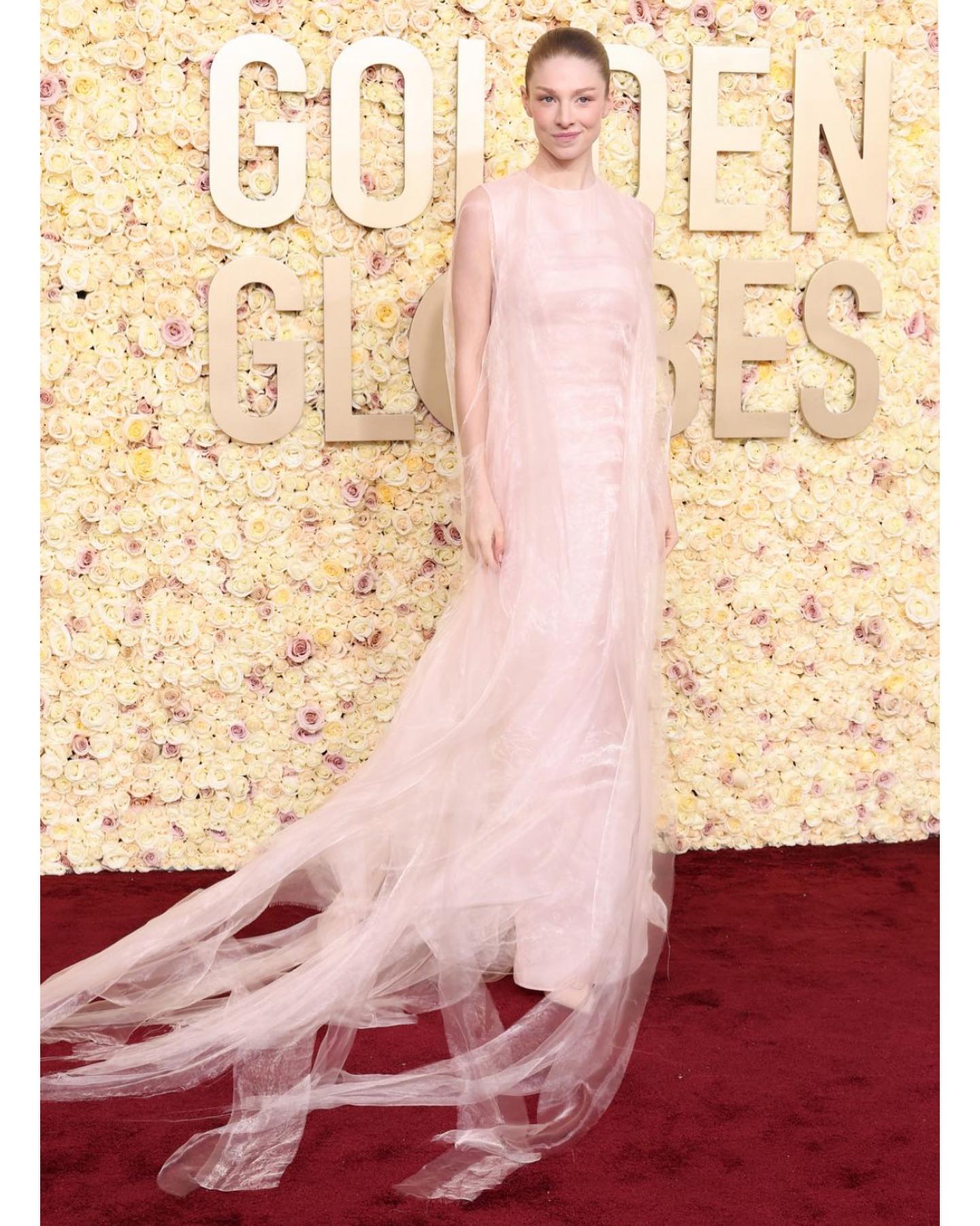 Hunter Schafer in Prada at last night's Golden Globes. . . . #hunterschafer #prada #illustration #fashionillustration #redcarpetillustration #hunterschaferillustration #hunterschafergoldenglobes #goldenglobes2024 #81stgoldenglobes 