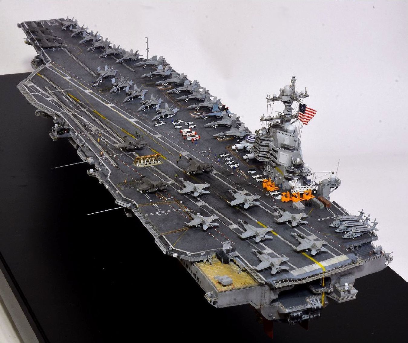 1/700 USS Aircraft carrier. CVN-78 Gerald R Ford. Full detail.