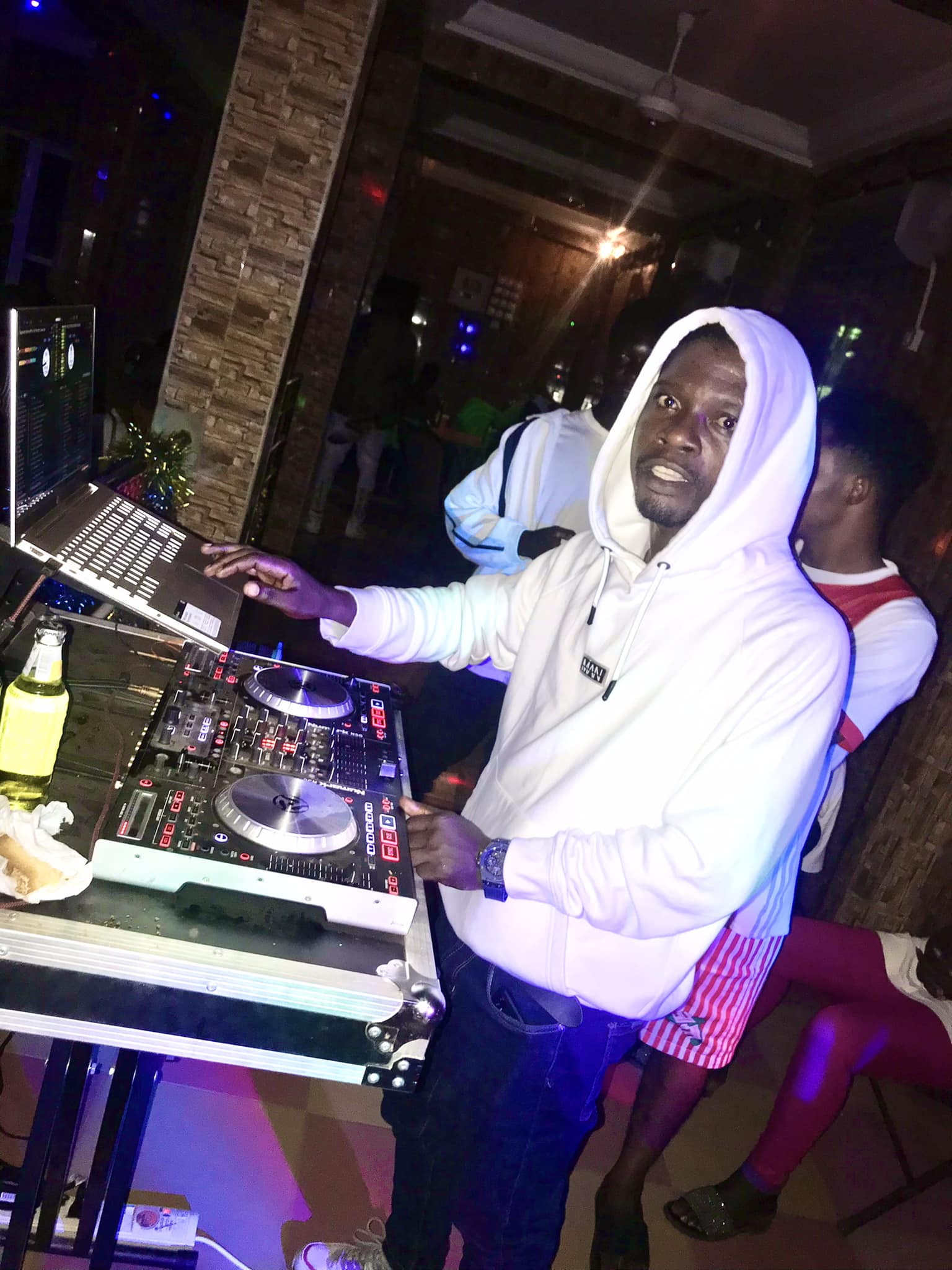 Dj Rhymes gh