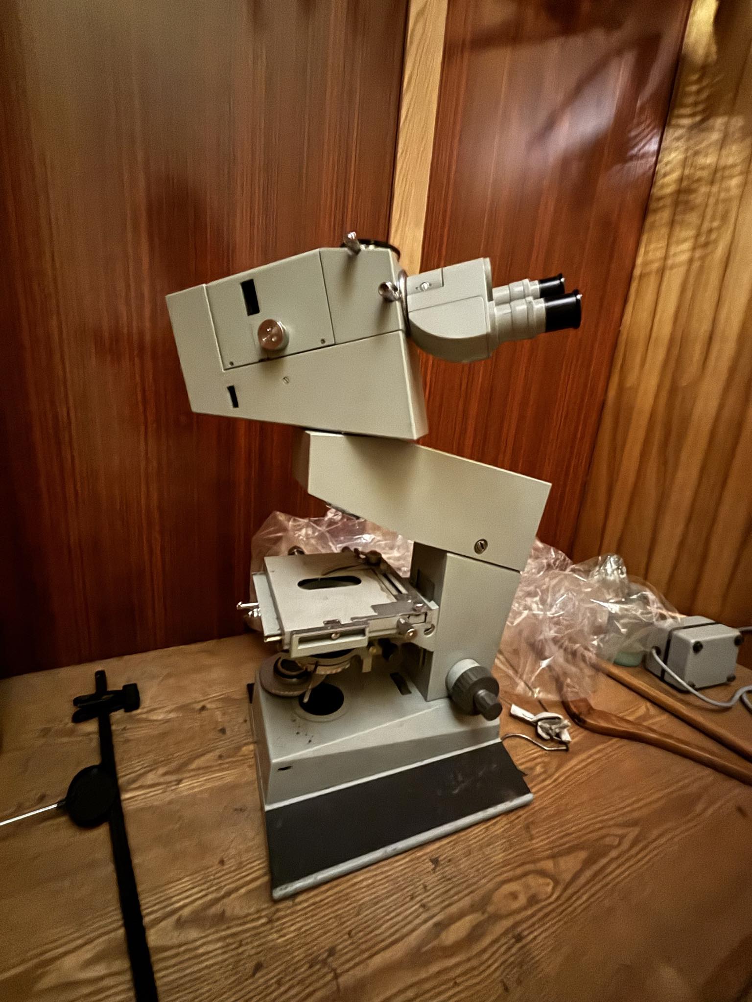 Identify old C microscope model