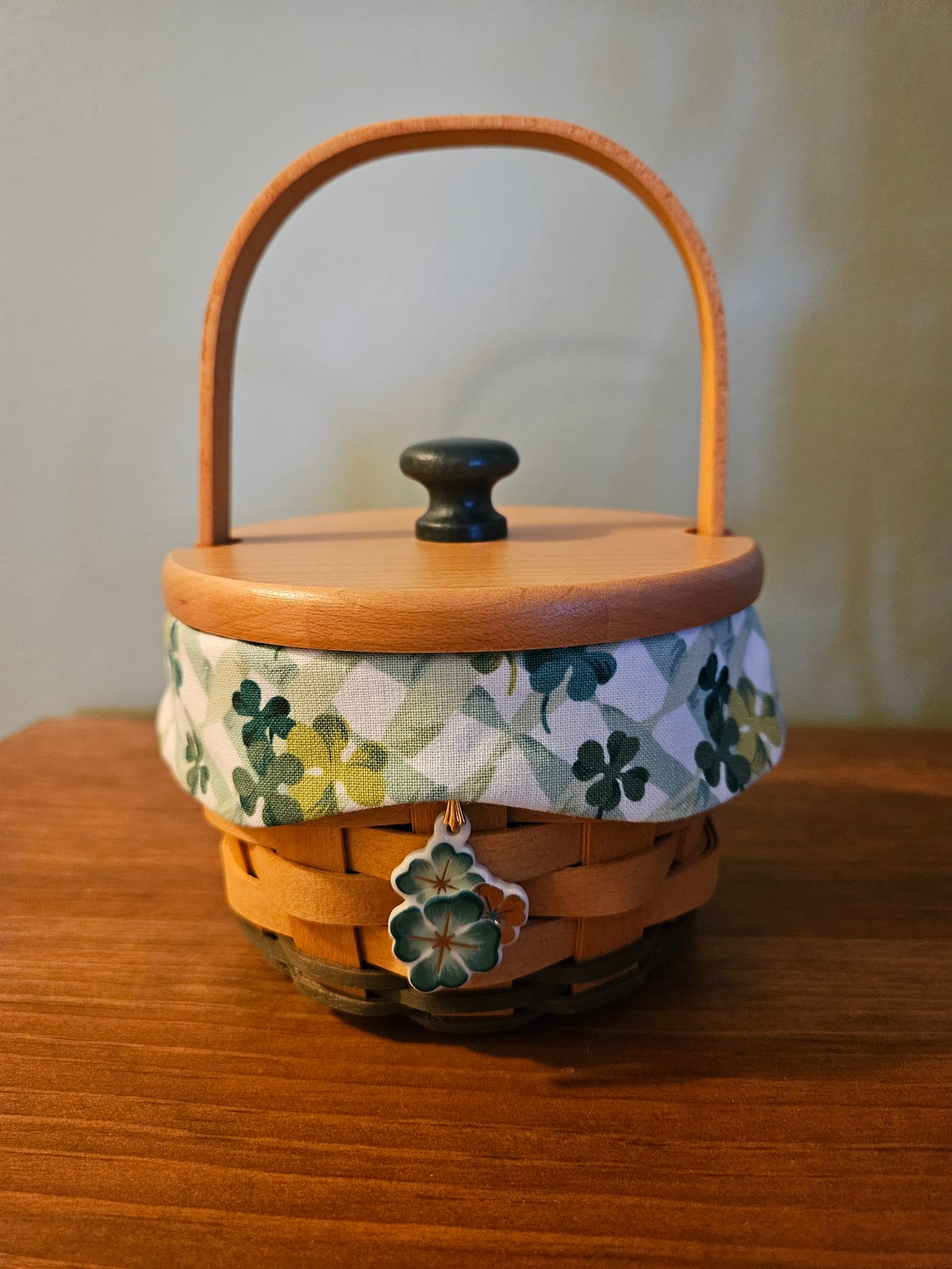 Longaberger Santa Belly Baskets Collection display picture 1