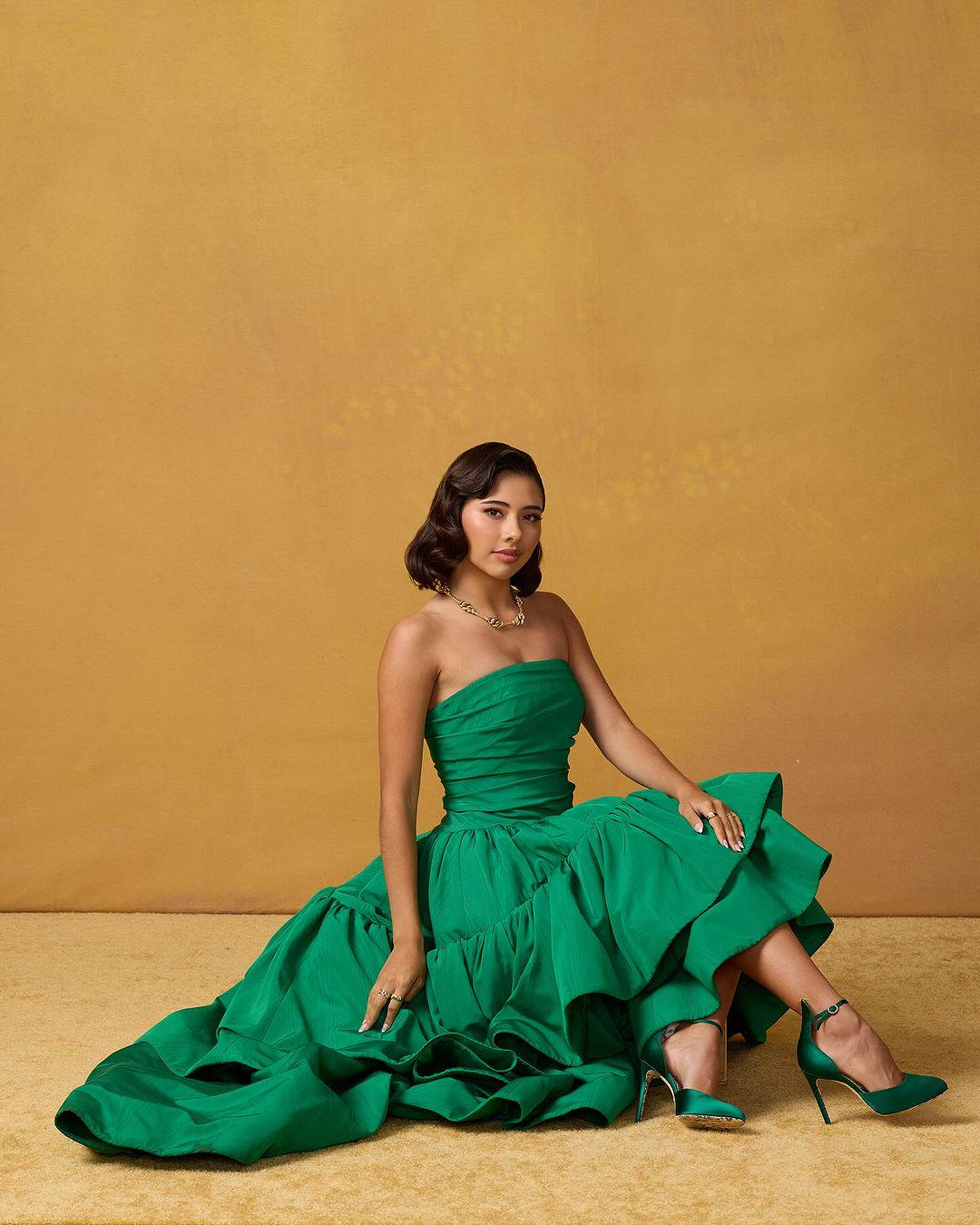 xochitl gomez green dress #xochitlgomez Disclaimer: This picture was shared from Reddit (r/gentlemanboners) of user u/Leading-Taro9721 xochitl gomez style evolution