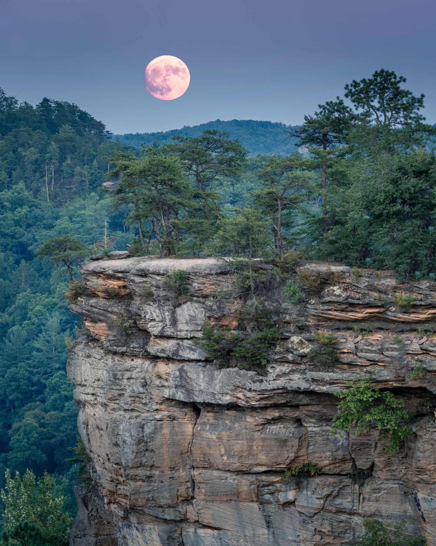 Billy - Moon rising over an Eastern Kentucky ridge at Natural Bridge ...