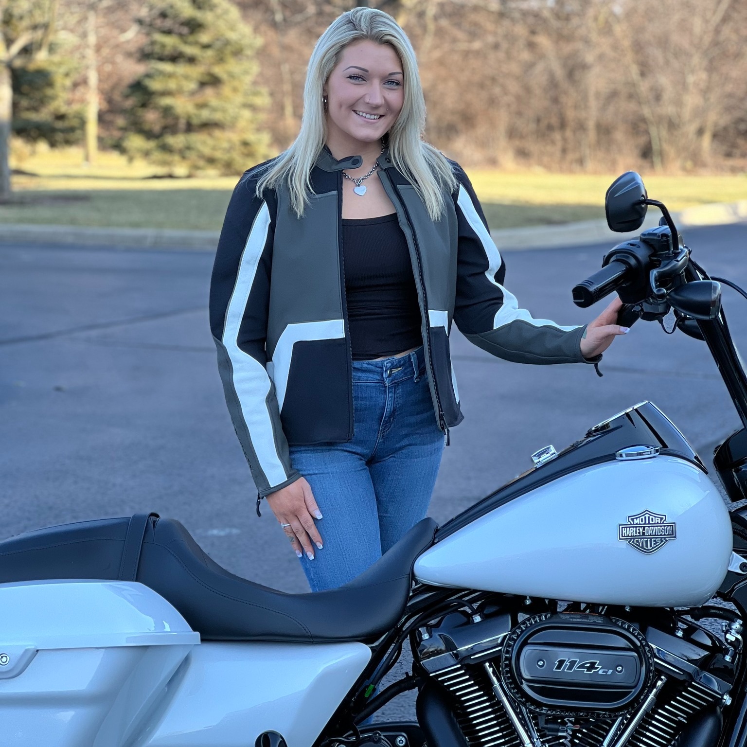 ✨Harley Davidson✨希少品・限定品✨白色 ライダースジャケット M White hot for Valentine's Day 🤍 This Harley-Davidson Zephyr 2