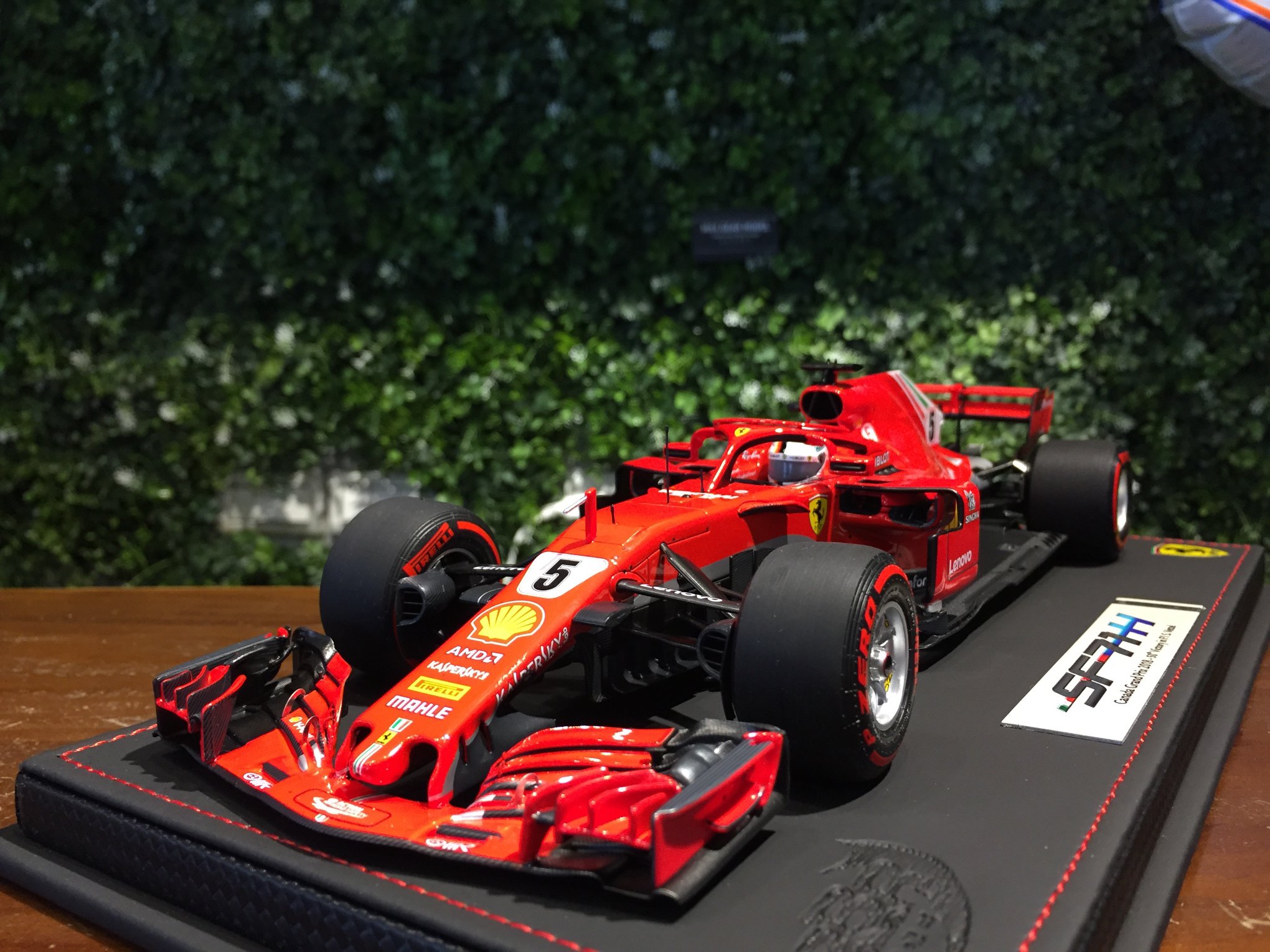 BBR 新到貨New arrivals! 1/18 Ferrari SF71-H Sebastian Vettel  display picture 1