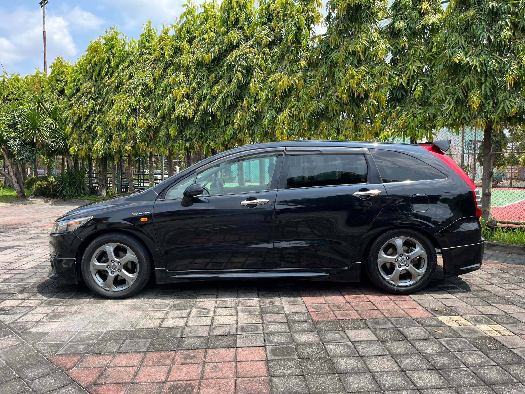 2008 Honda stream rsz cbu