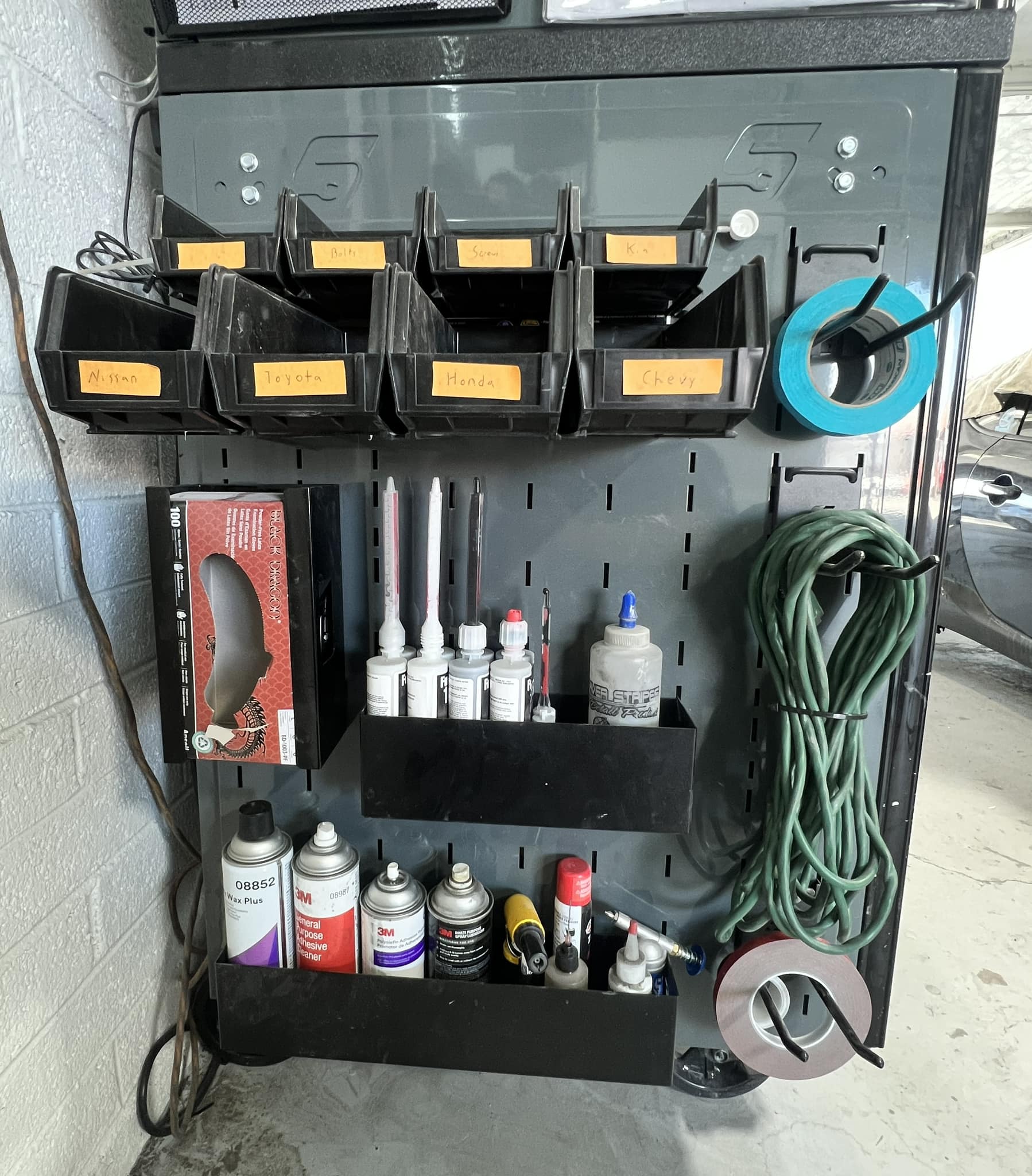 What side pegboard works with Snap-on tool box?