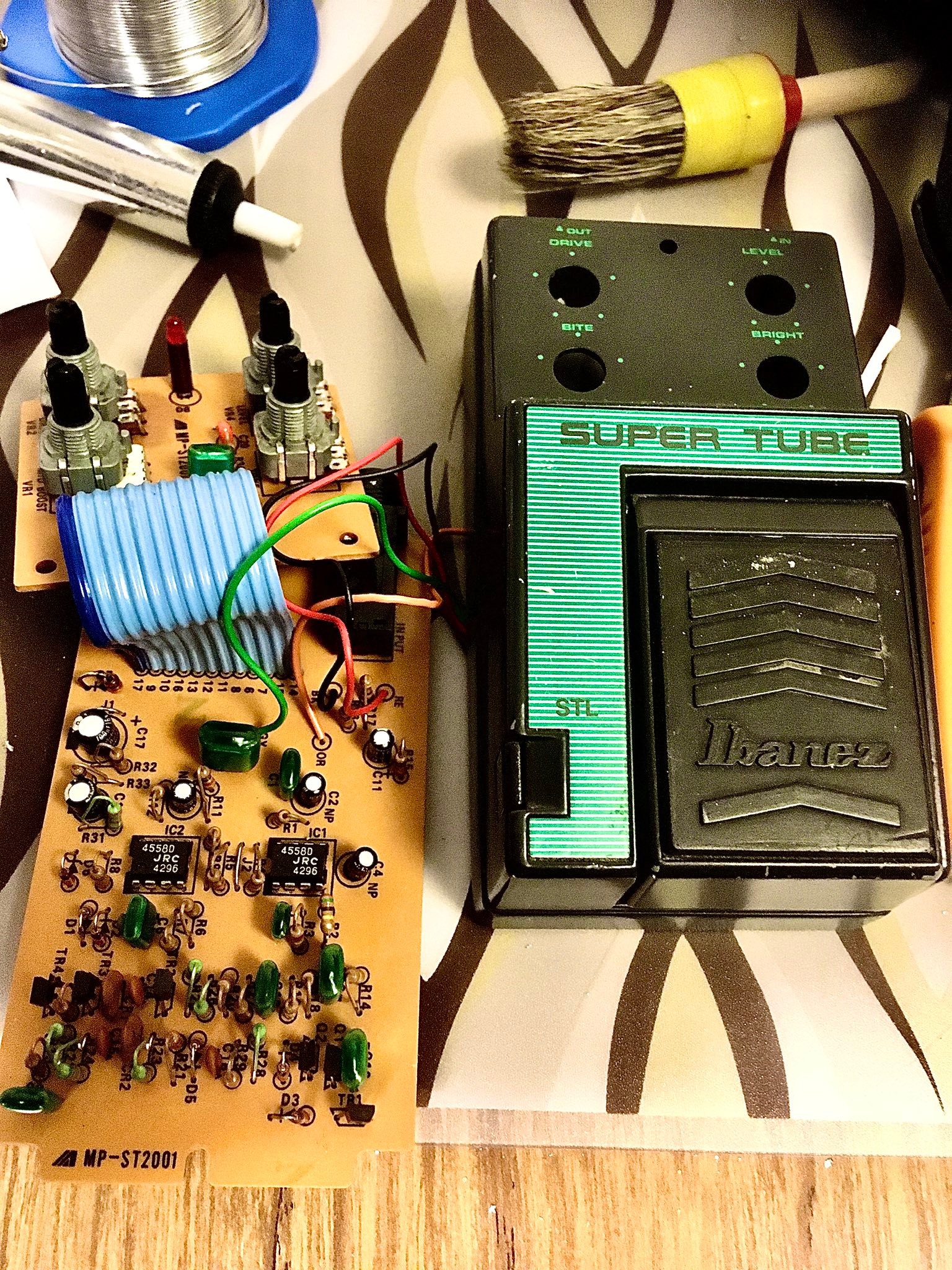 What is the age and value of an Ibanez Super Tube?