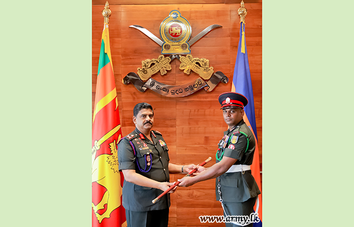 Sri - 𝐍𝐞𝐰 𝐑𝐒𝐌 𝐨𝐟 𝐀𝐫𝐦𝐲 𝐇𝐞𝐚𝐝𝐪𝐮𝐚𝐫𝐭𝐞𝐫𝐬 𝐌𝐞𝐞𝐭𝐬 𝐭𝐡𝐞 𝐂𝐨𝐦𝐦𝐚𝐧𝐝𝐞𝐫 𝐨𝐟 𝐭𝐡𝐞 𝐀𝐫𝐦𝐲 The ...