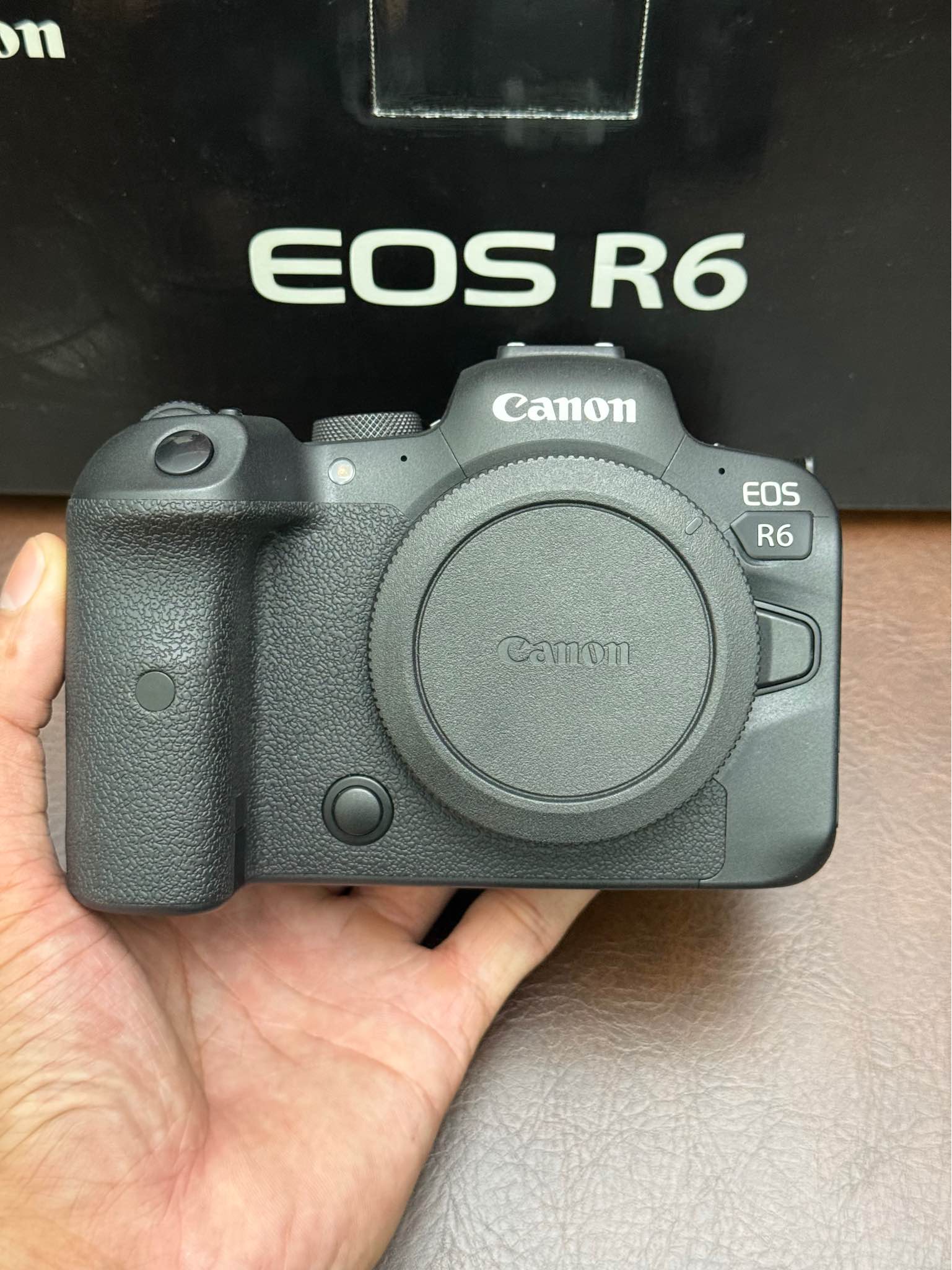 Mua & Bán - Máy Ảnh | canon r6 full box phụ kiện pin sạc dây đeo đầy đủ ...