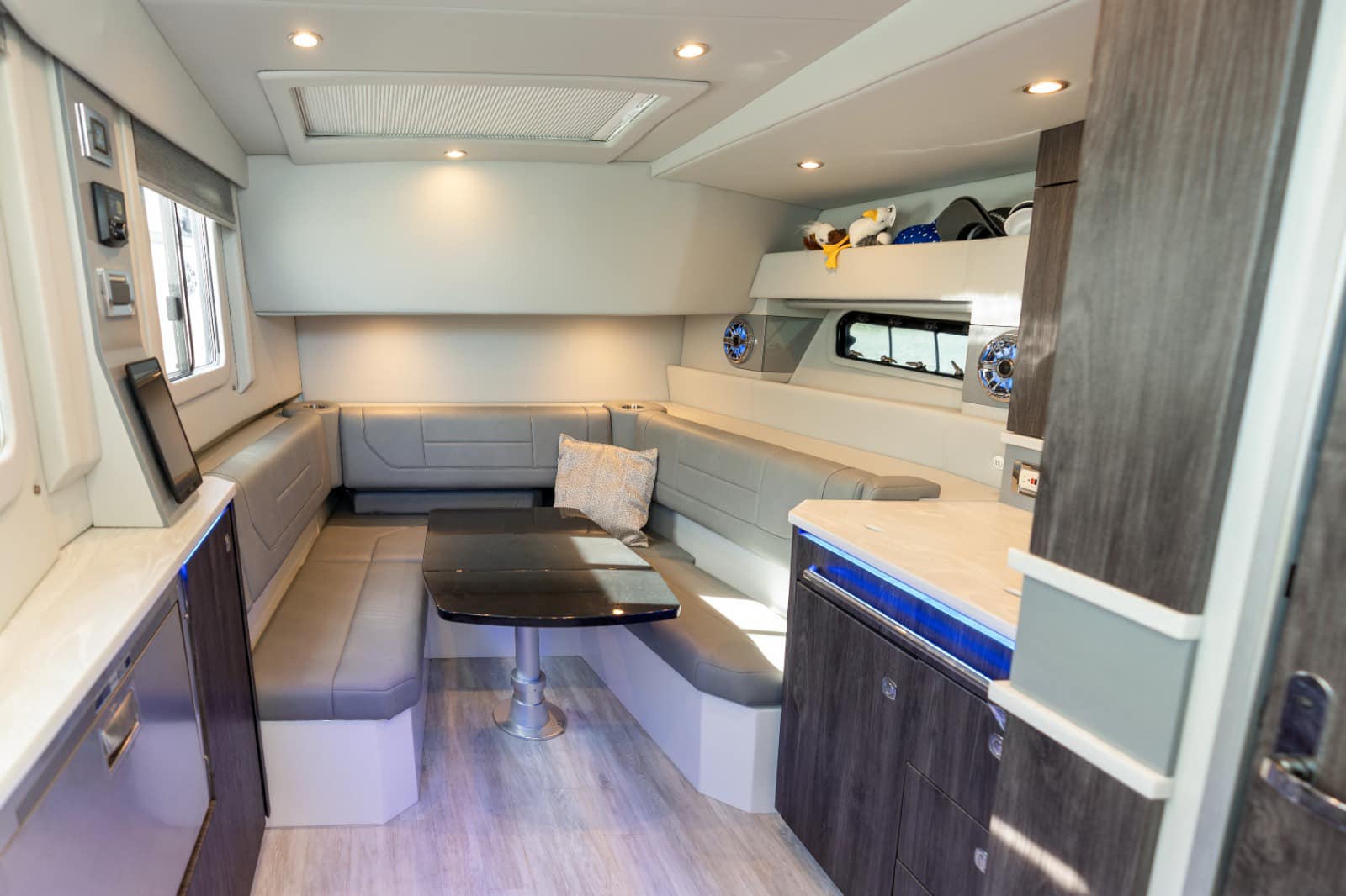 United - 🛥️: 2021 Formula 430 SSC 