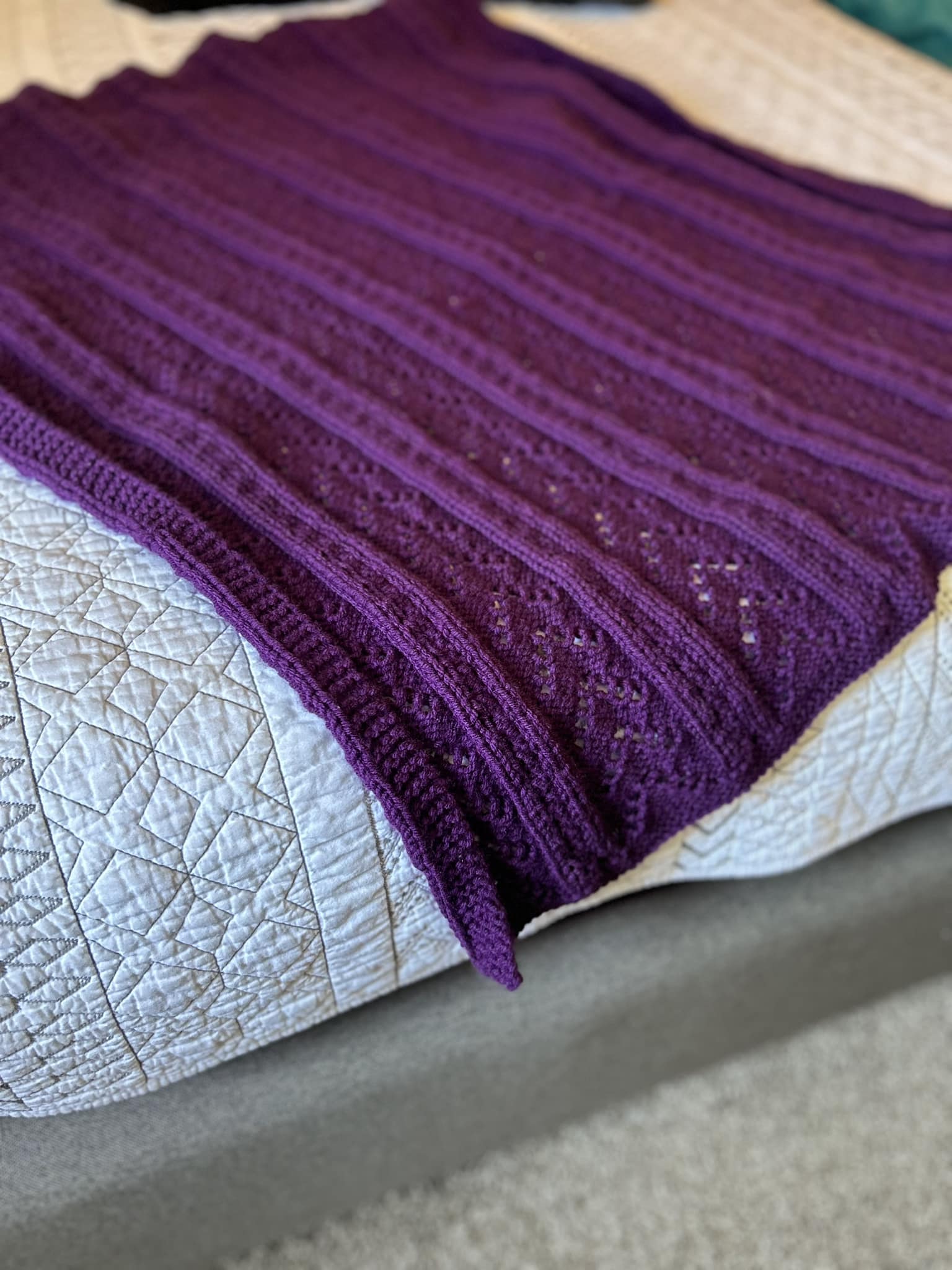 How to prevent border from curling when blocking a knit blanket?