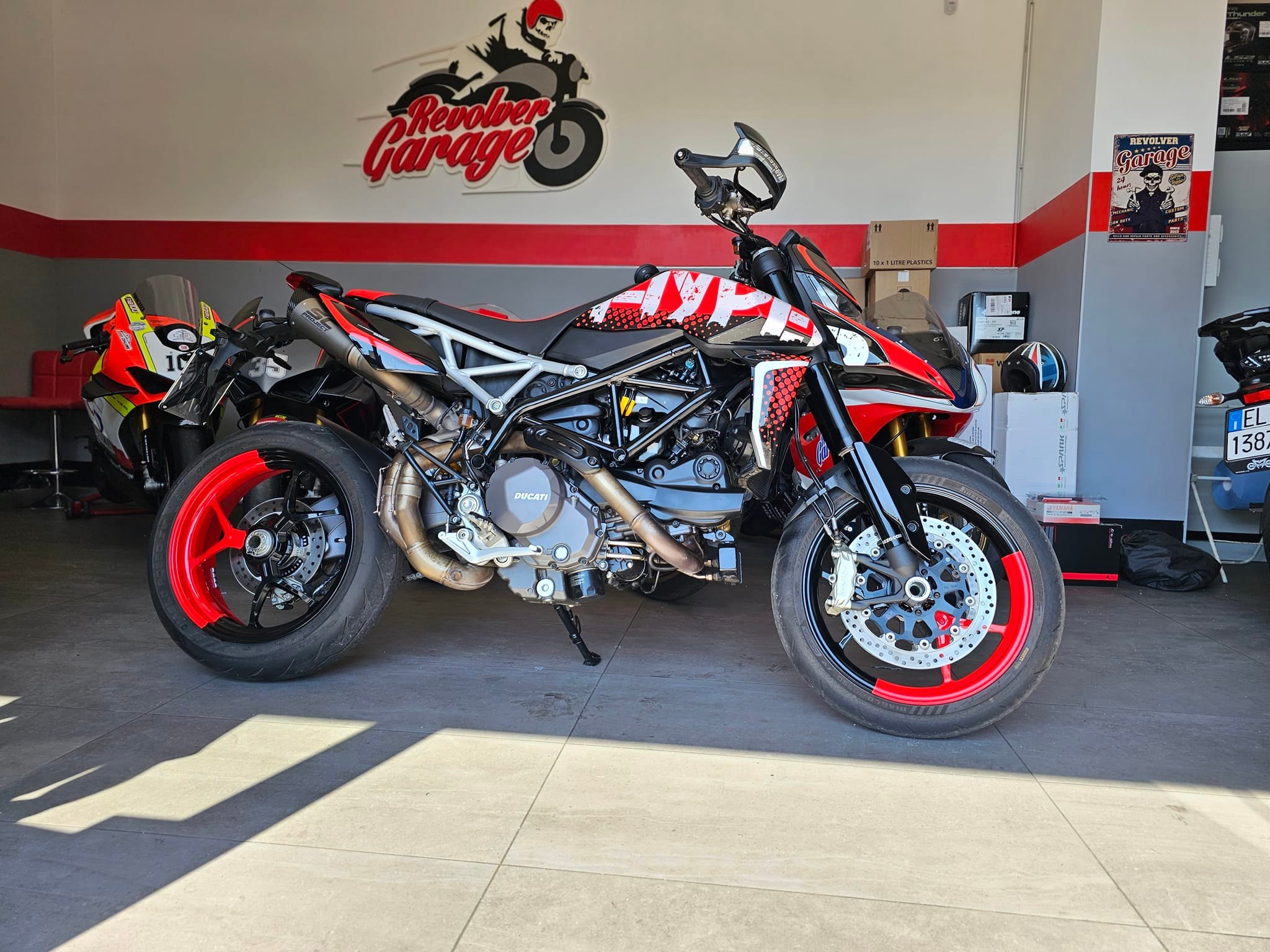 Revolver Garage | Facebook