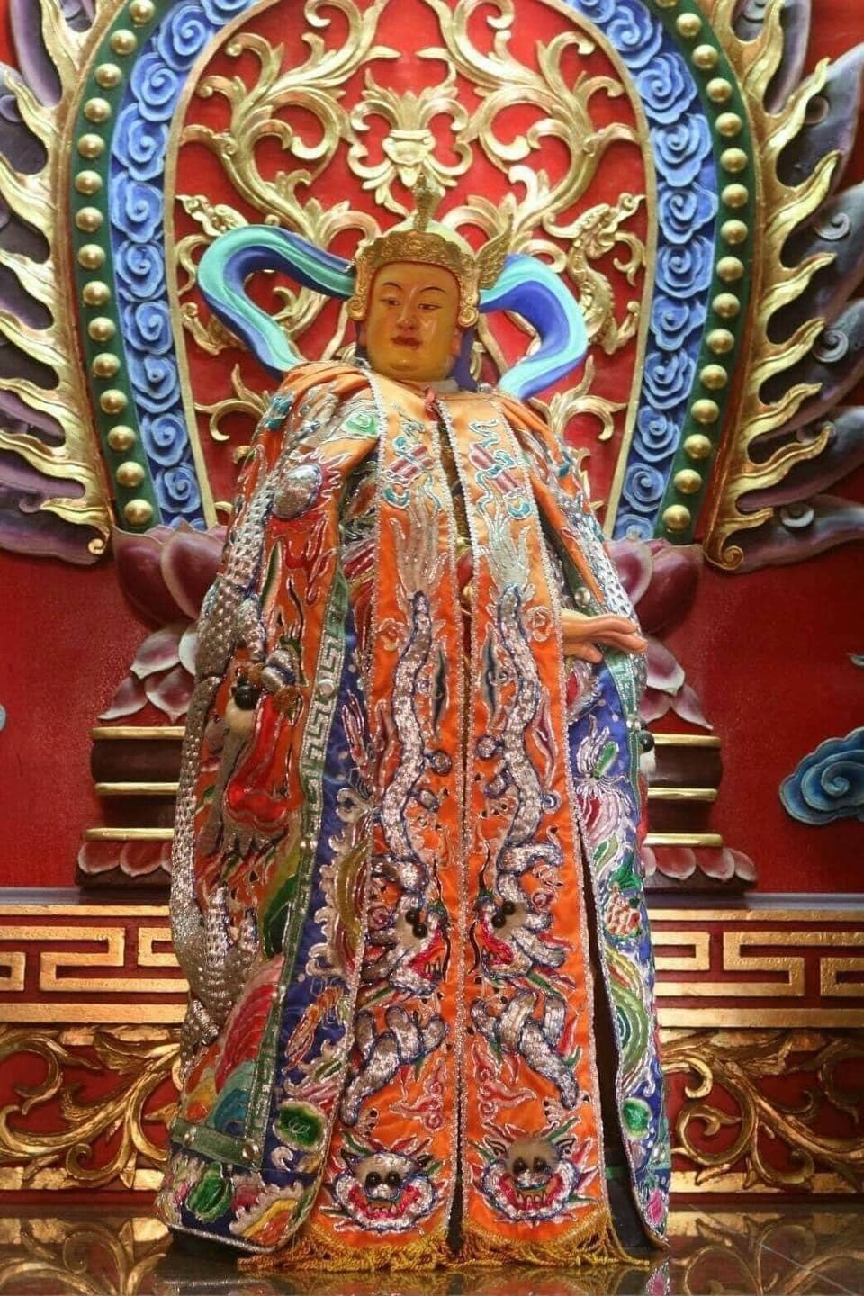 神明的囝仔 - 其實民間傳說「送神早，接神晚」，所以一般多在農曆十二月二十四日當天子時起便先祭拜再去睡，好早早送灶神們上天庭述職，也使灶神們 ...